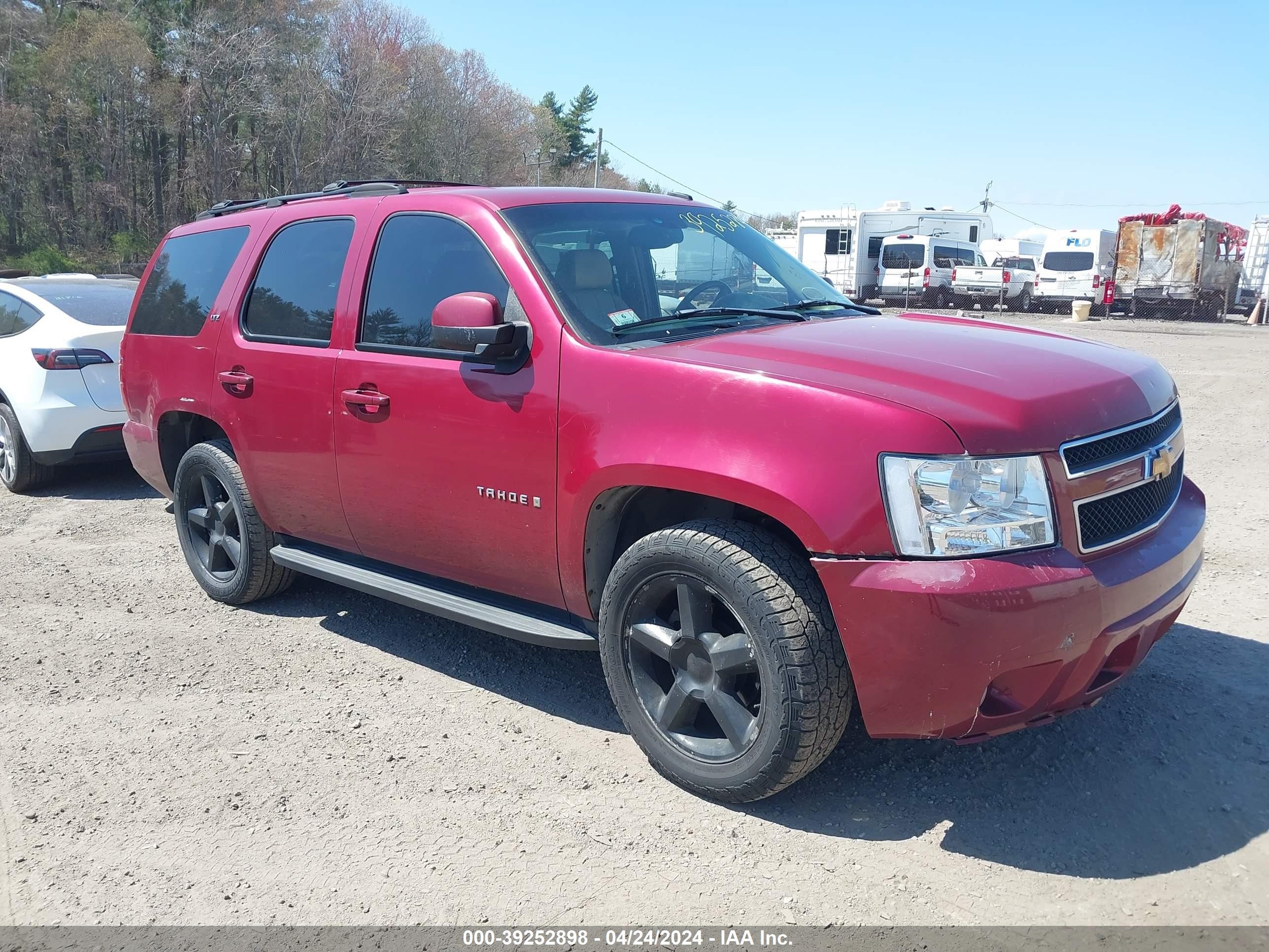 chevrolet tahoe 2007 1gnfk13057r185942