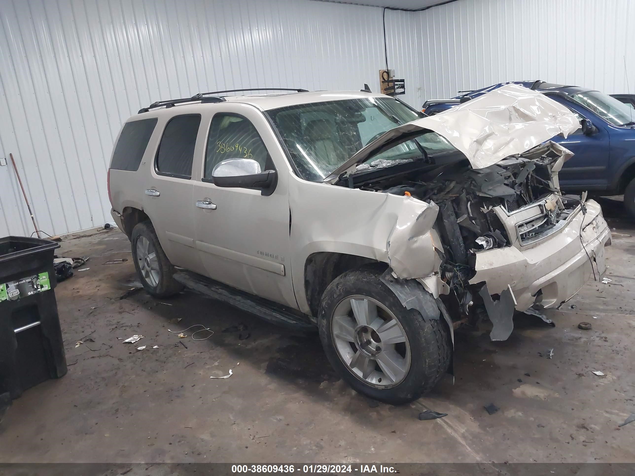 chevrolet tahoe 2007 1gnfk13067j384223