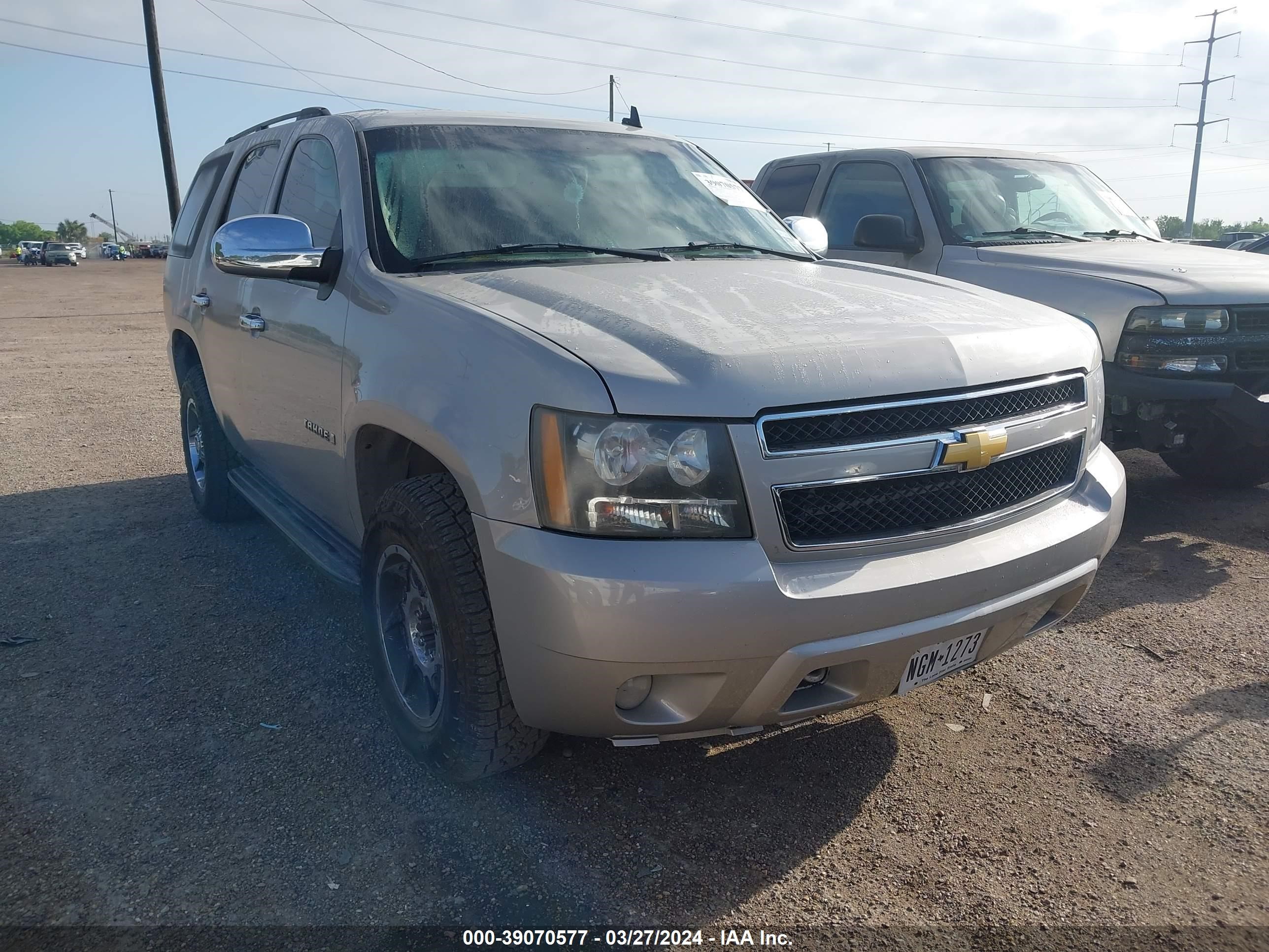 chevrolet tahoe 2007 1gnfk13097j106125