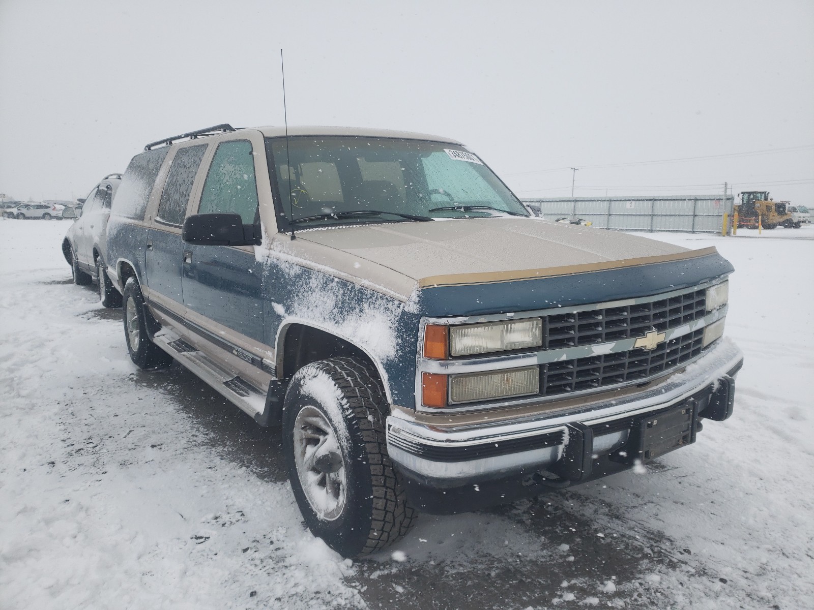 chevrolet suburban k 1993 1gnfk16k0pj388619