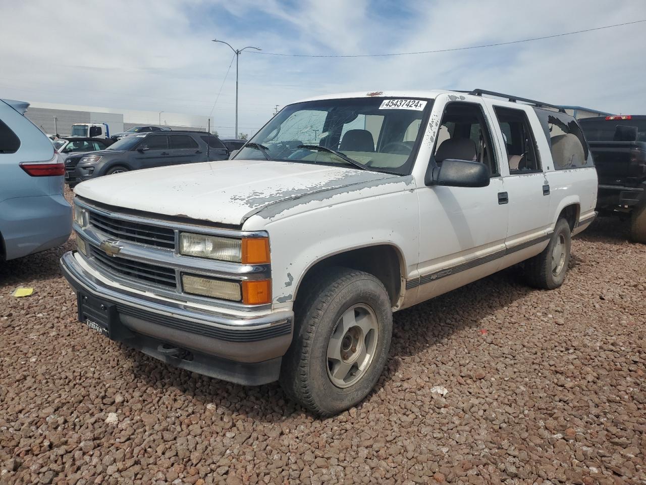 chevrolet suburban 1996 1gnfk16r9tj402167