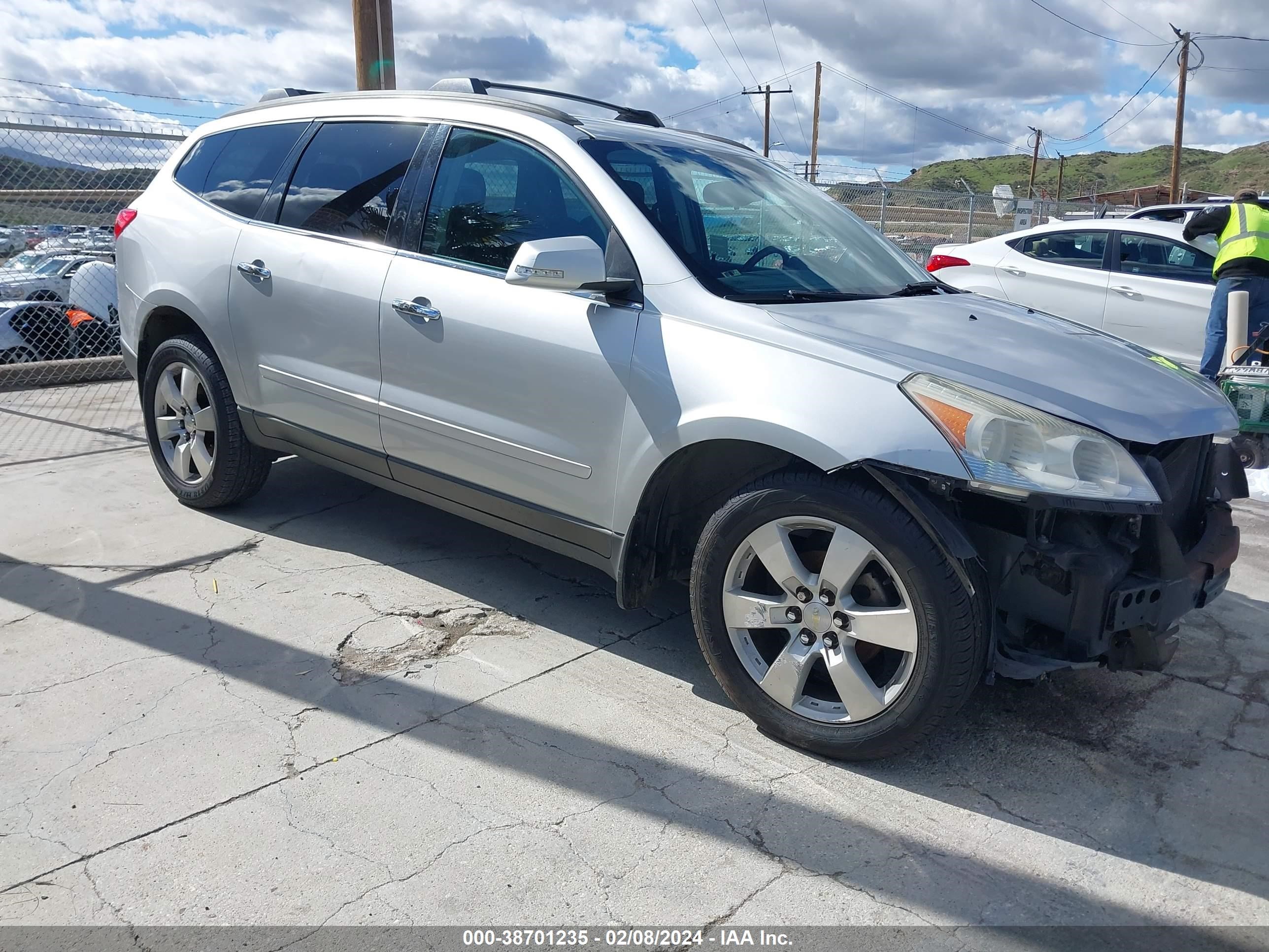 chevrolet traverse 2012 1gnkrged0cj169105