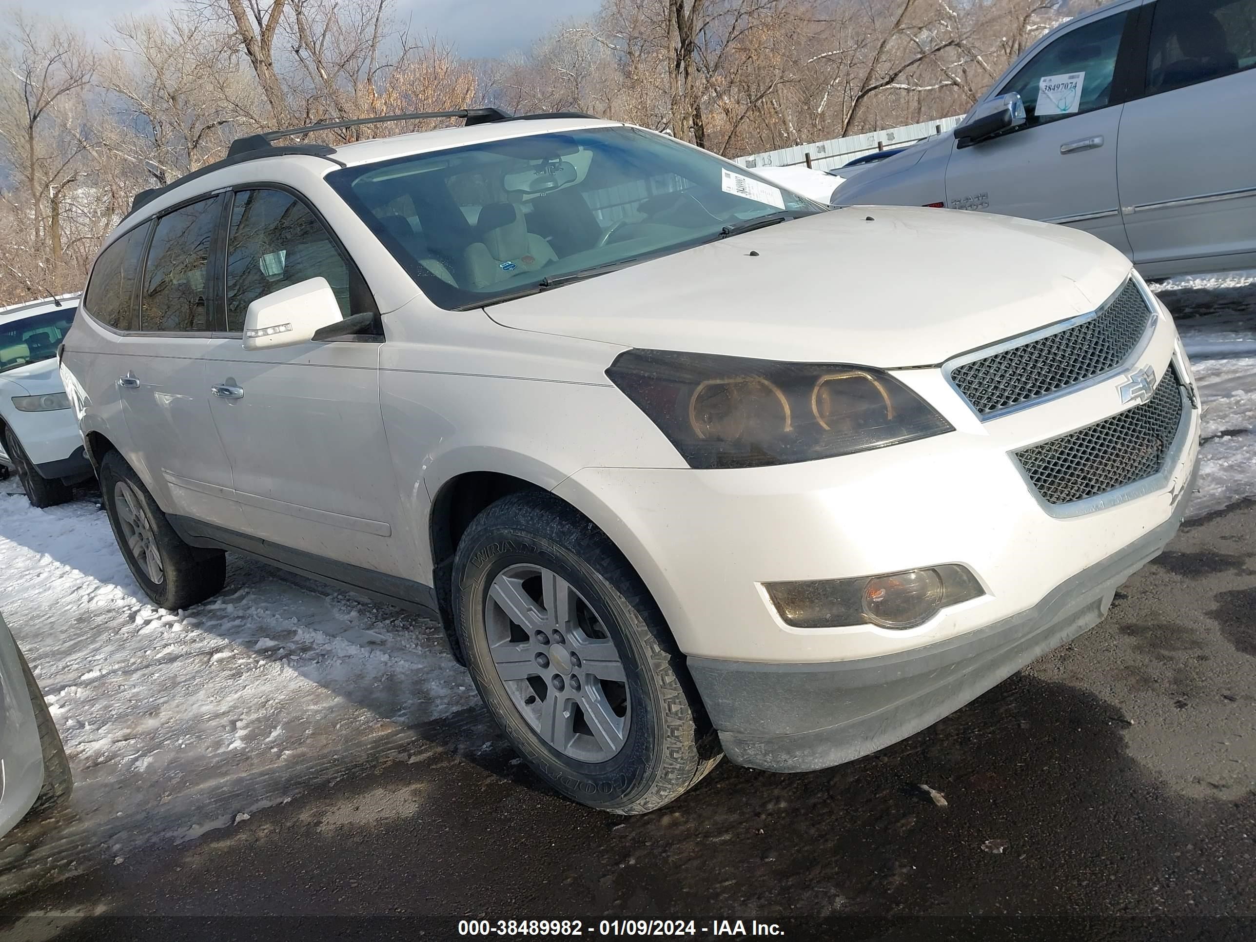 chevrolet traverse 2011 1gnkrged7bj103732