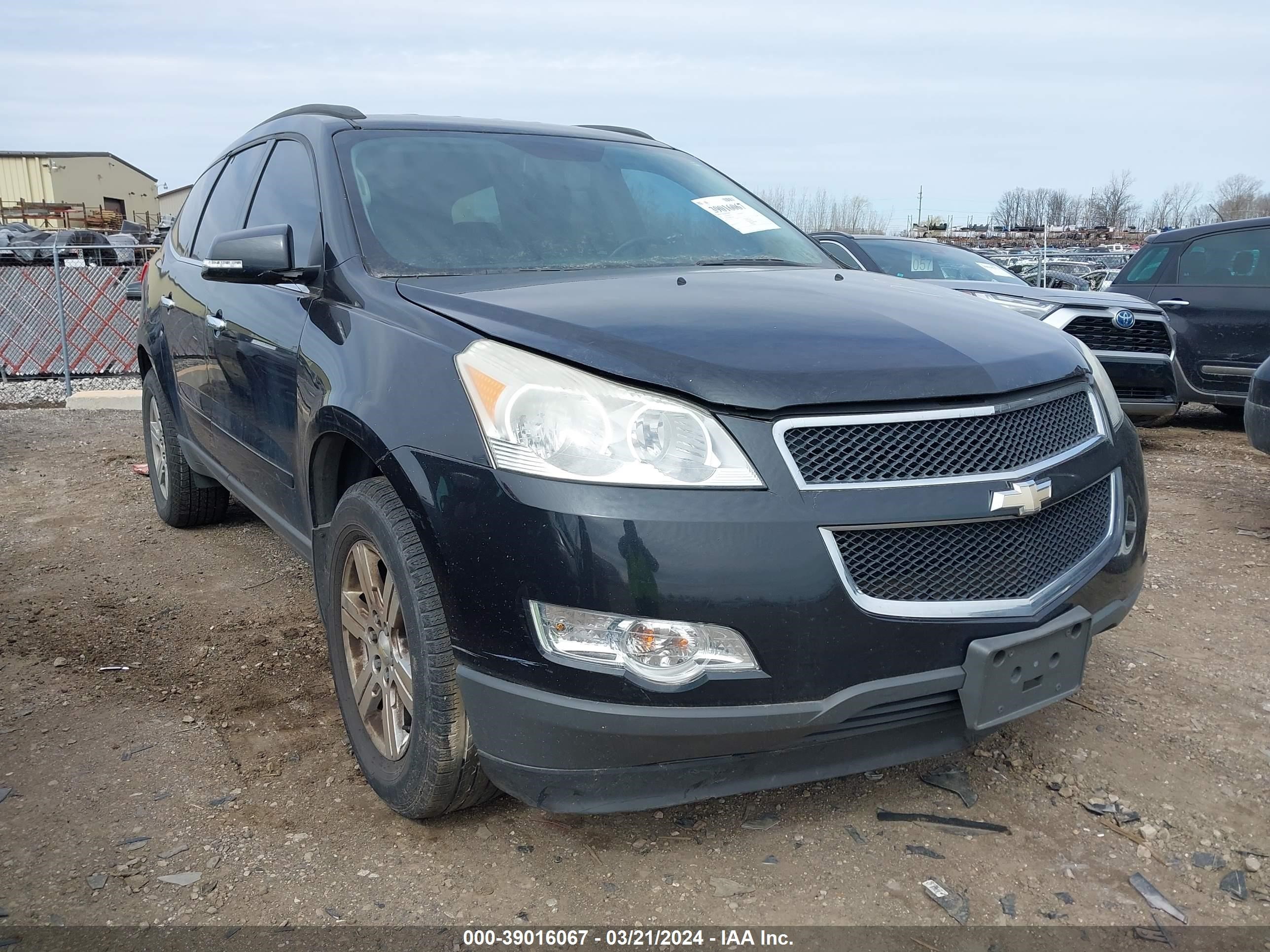 chevrolet traverse 2011 1gnkrged9bj135954