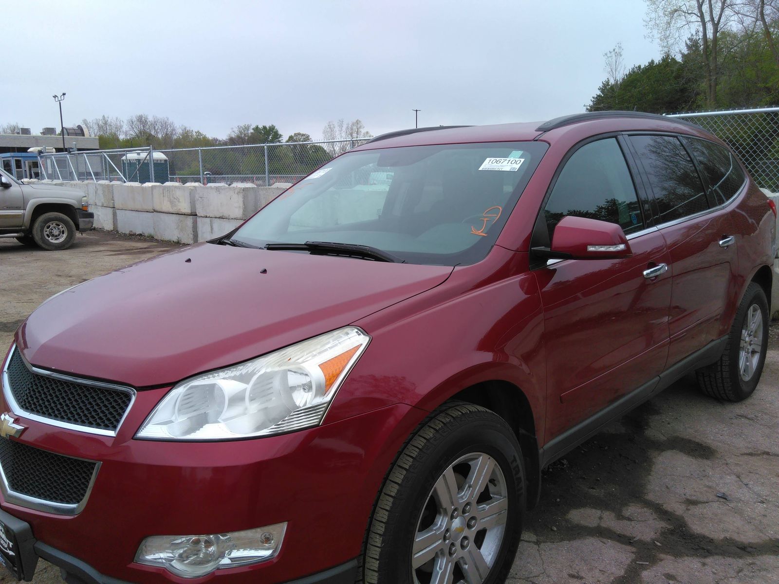 chevrolet traverse fwd 2011 1gnkrgedxbj188601