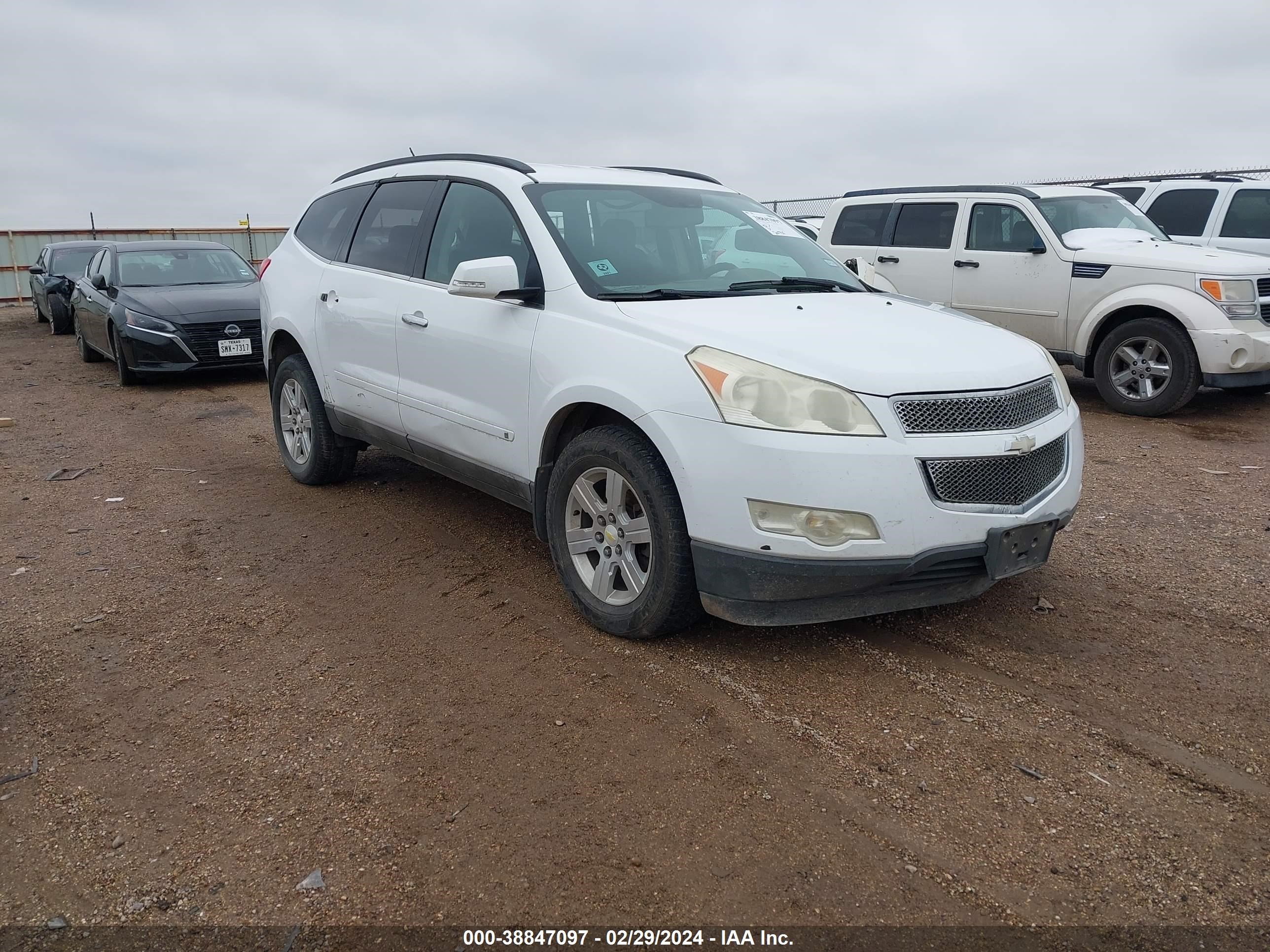 chevrolet traverse 2010 1gnlrfed7as103205