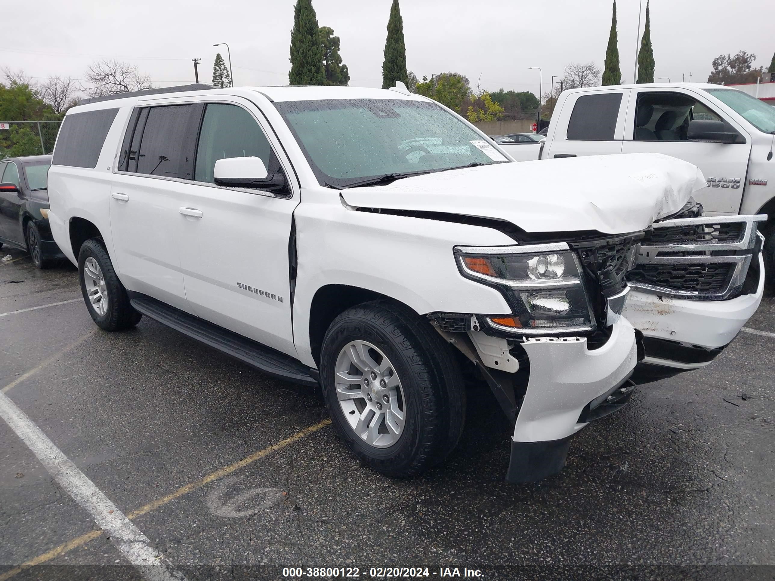 chevrolet suburban 2019 1gnskhkc1kr351322