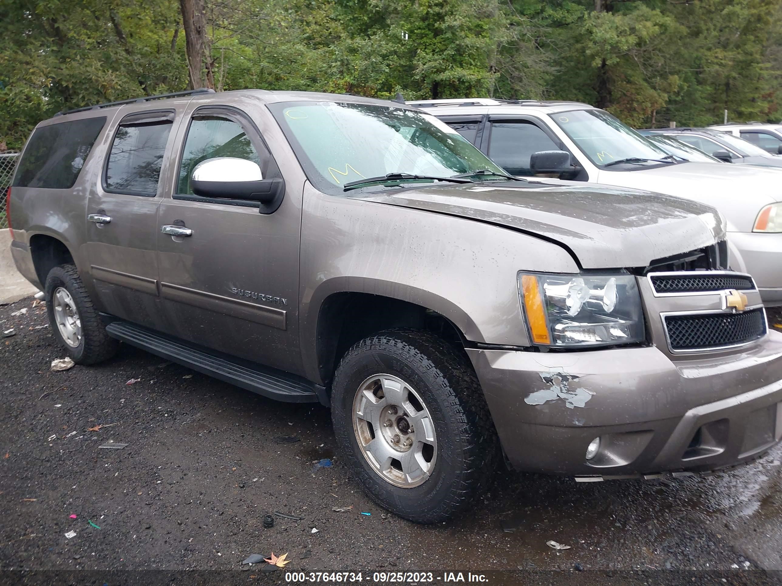 chevrolet suburban 2011 1gnskje34br335327