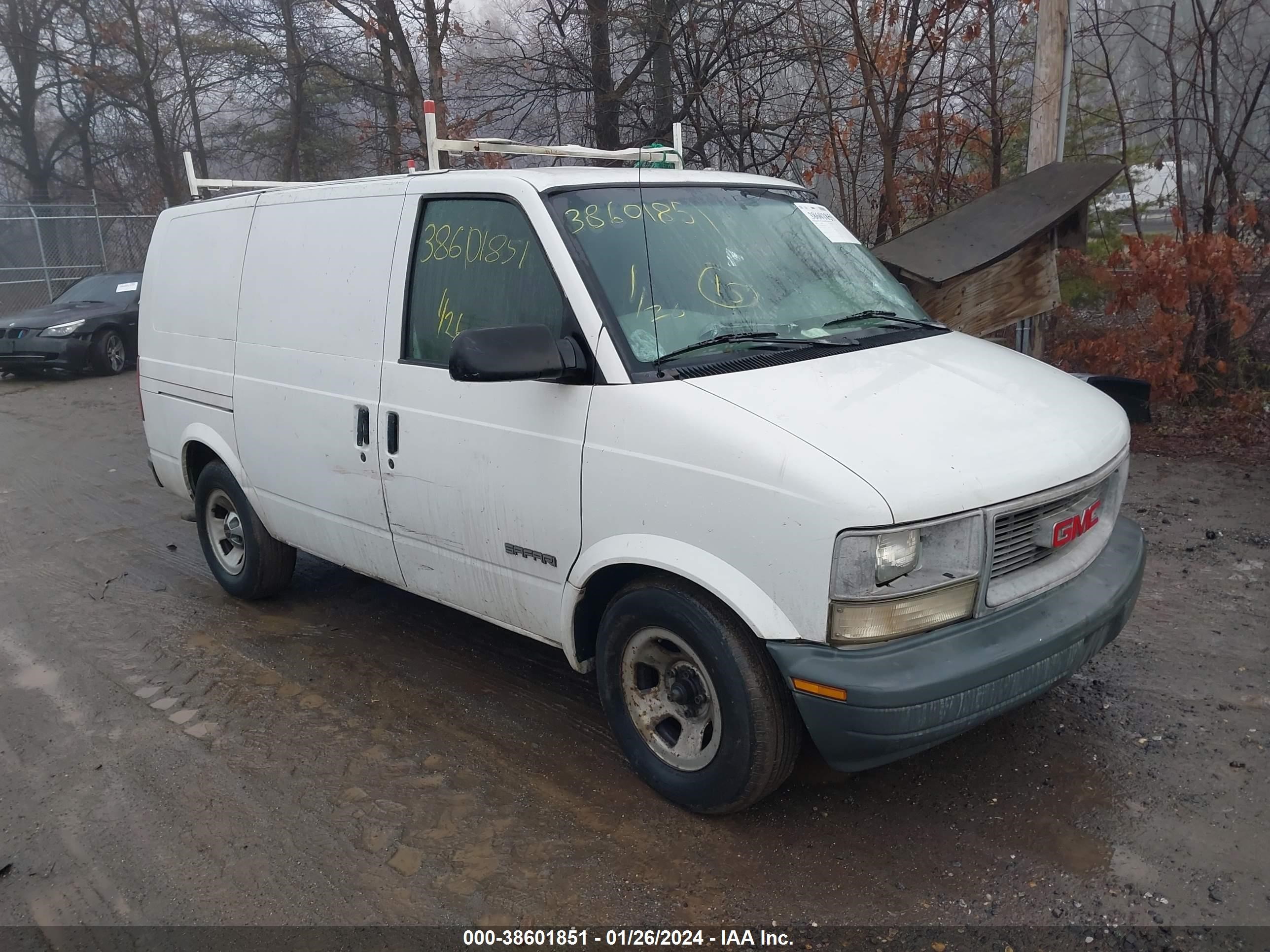 gmc safari 2001 1gtdm19w61b505565