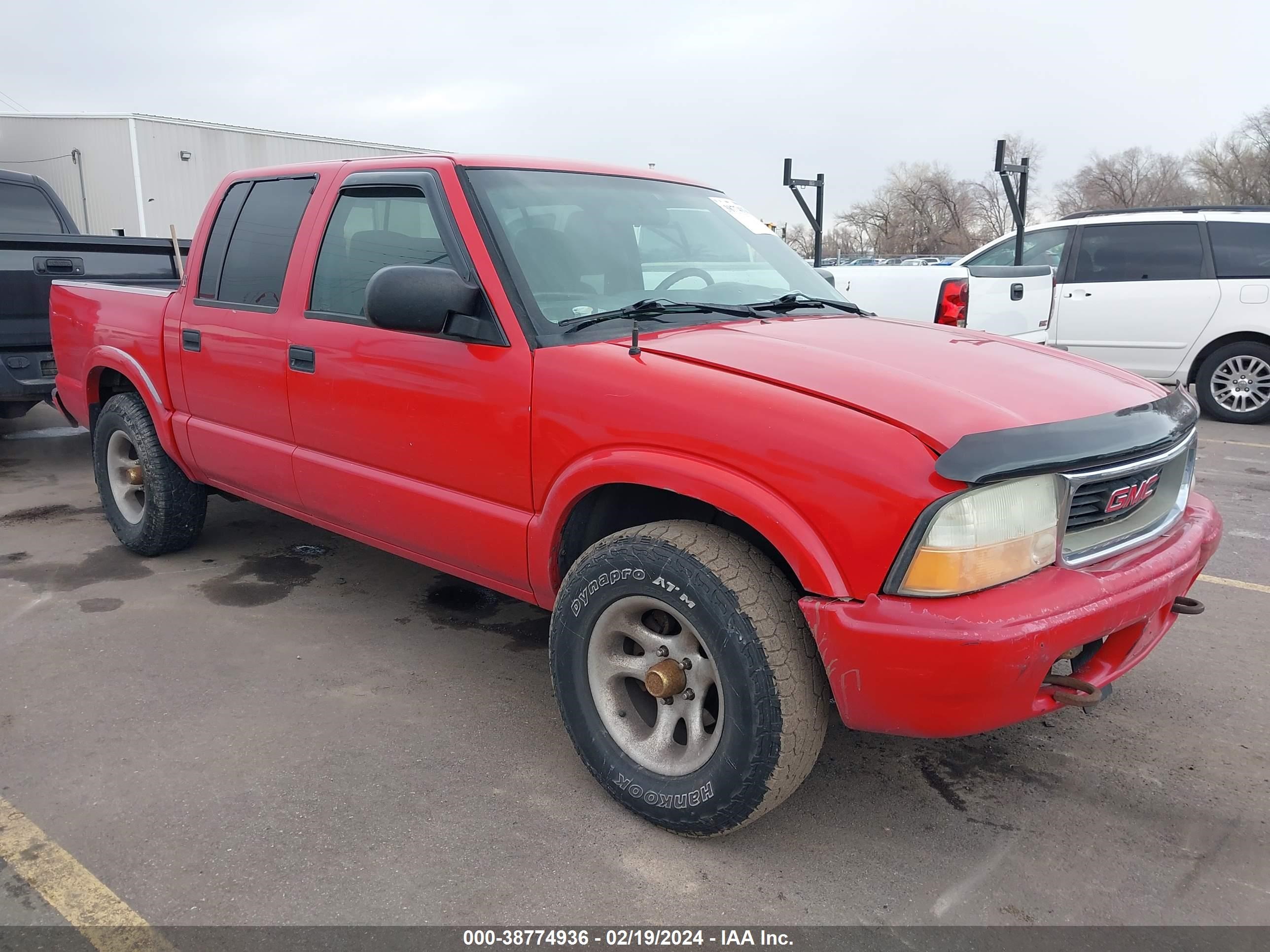 gmc sonoma 2002 1gtdt13w52k203083