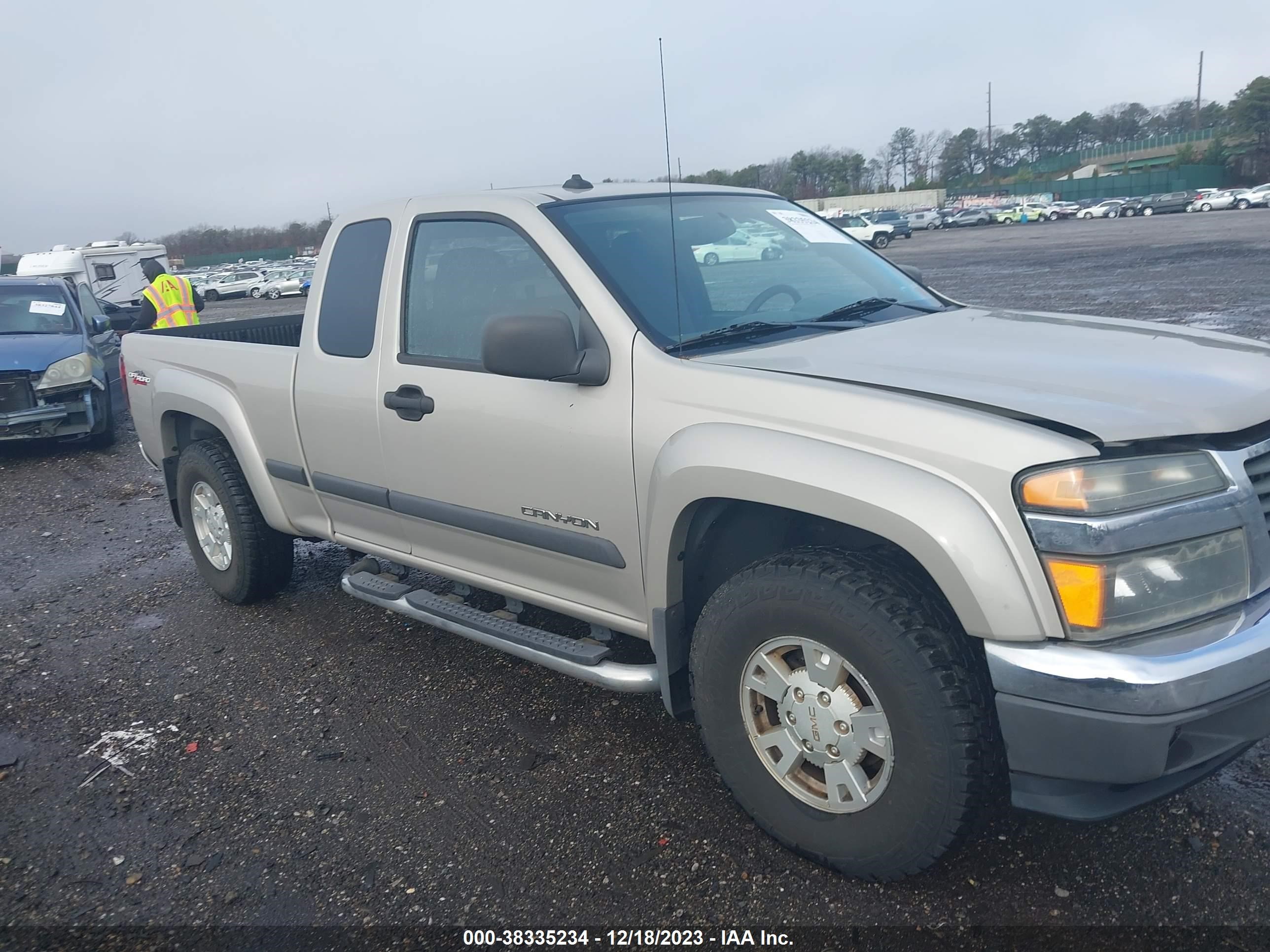 gmc canyon 2004 1gtdt196948113748