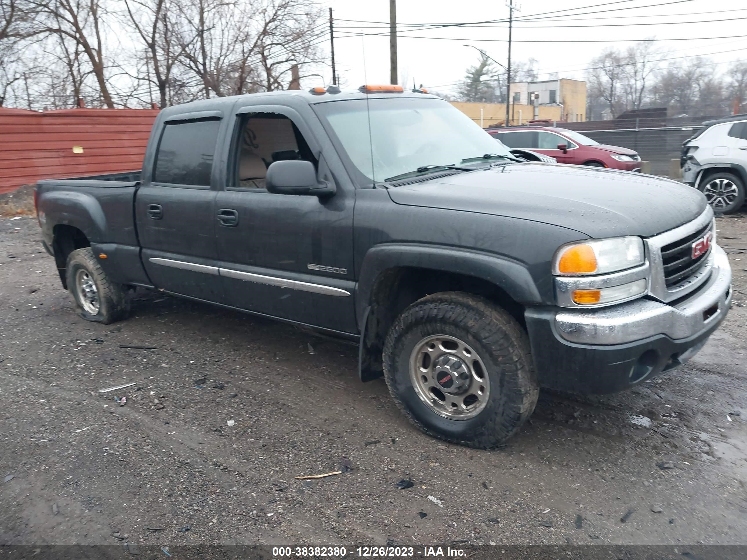 gmc  2004 1gtgk23u84f138620