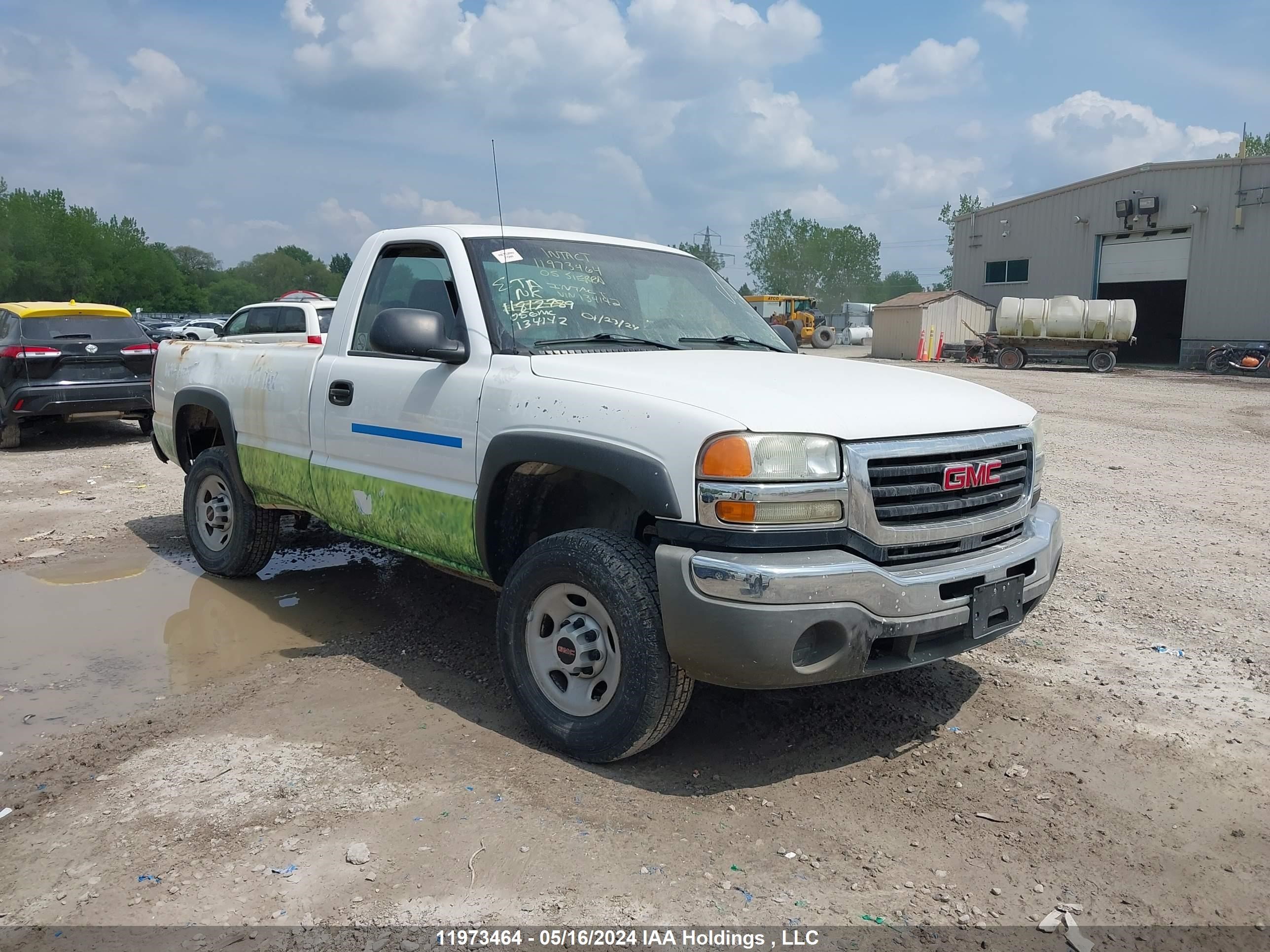 gmc sierra 2005 1gthc24u15e134142