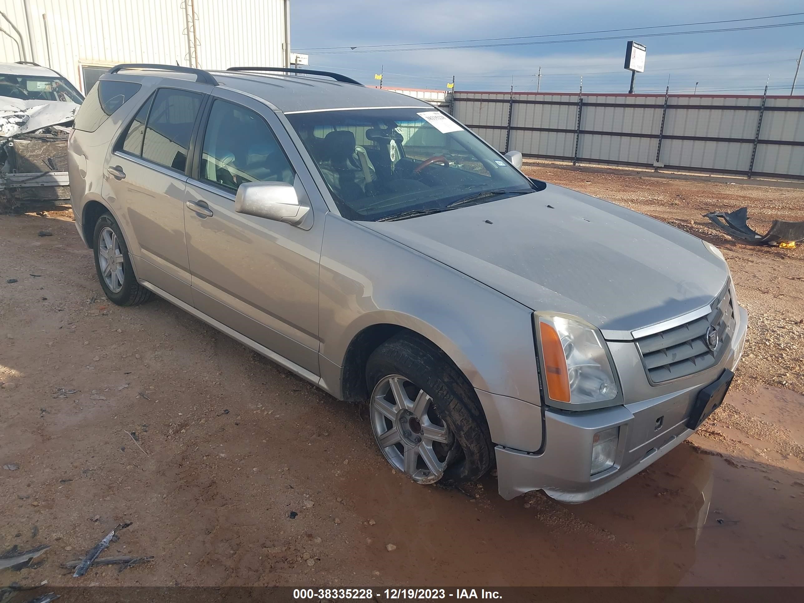 cadillac srx 2005 1gyee637850118964