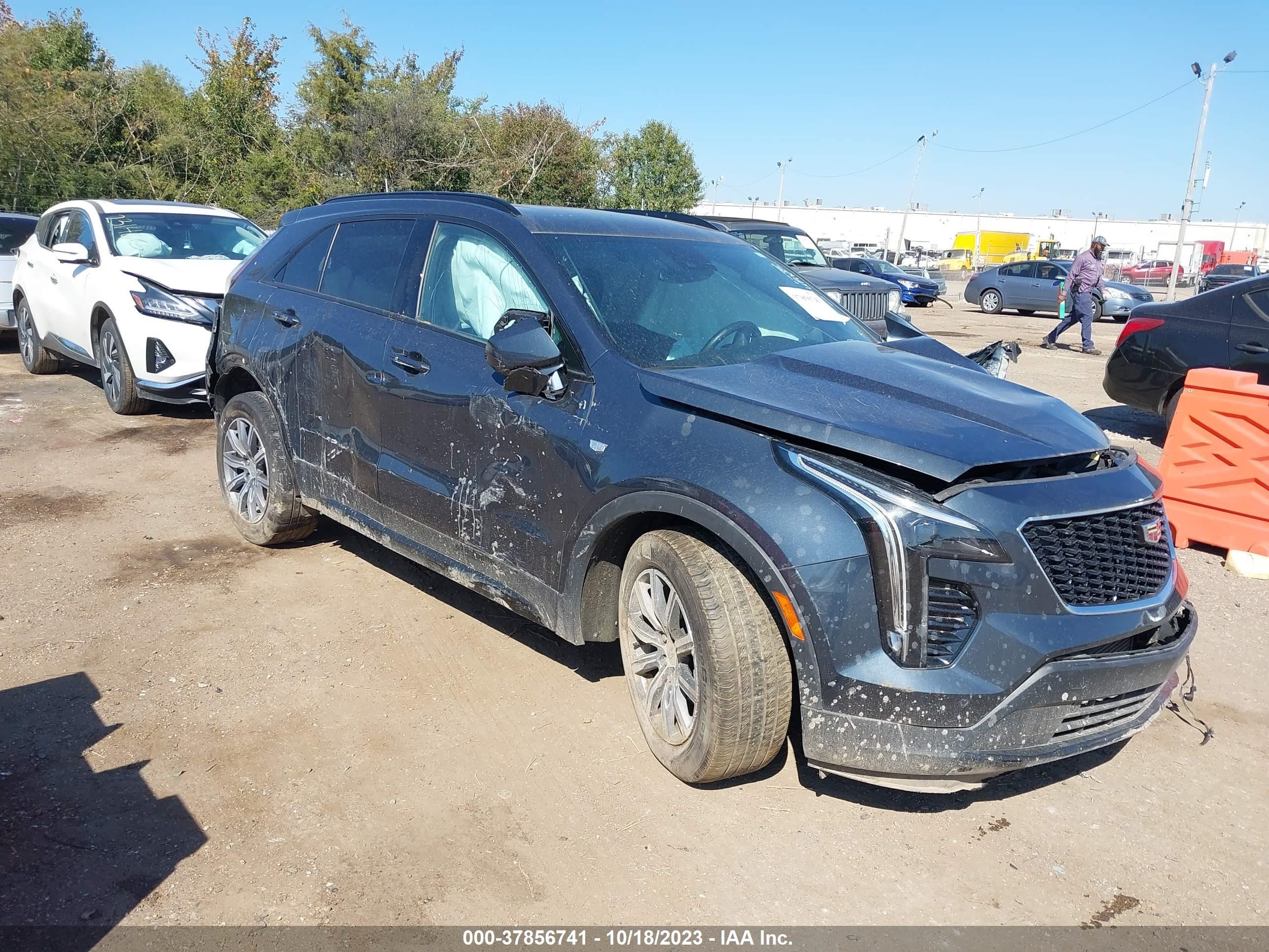 cadillac xt4 2020 1gyfzfr44lf106990