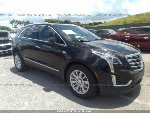 cadillac xt5 2017 1gyknars6hz135666