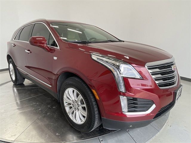 cadillac xt5 2018 1gyknars7jz241131