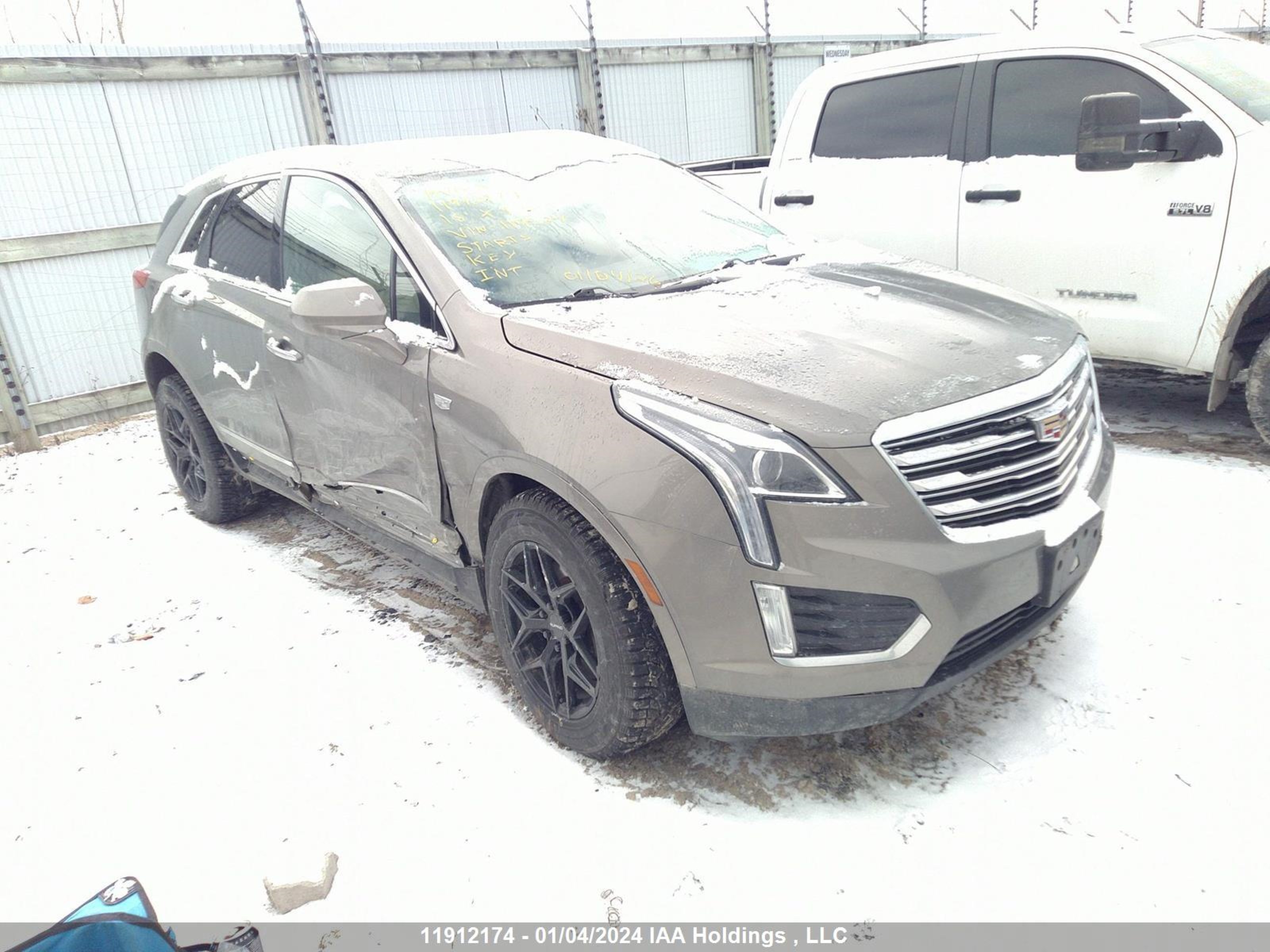 cadillac xt5 2018 1gyknars8jz119524