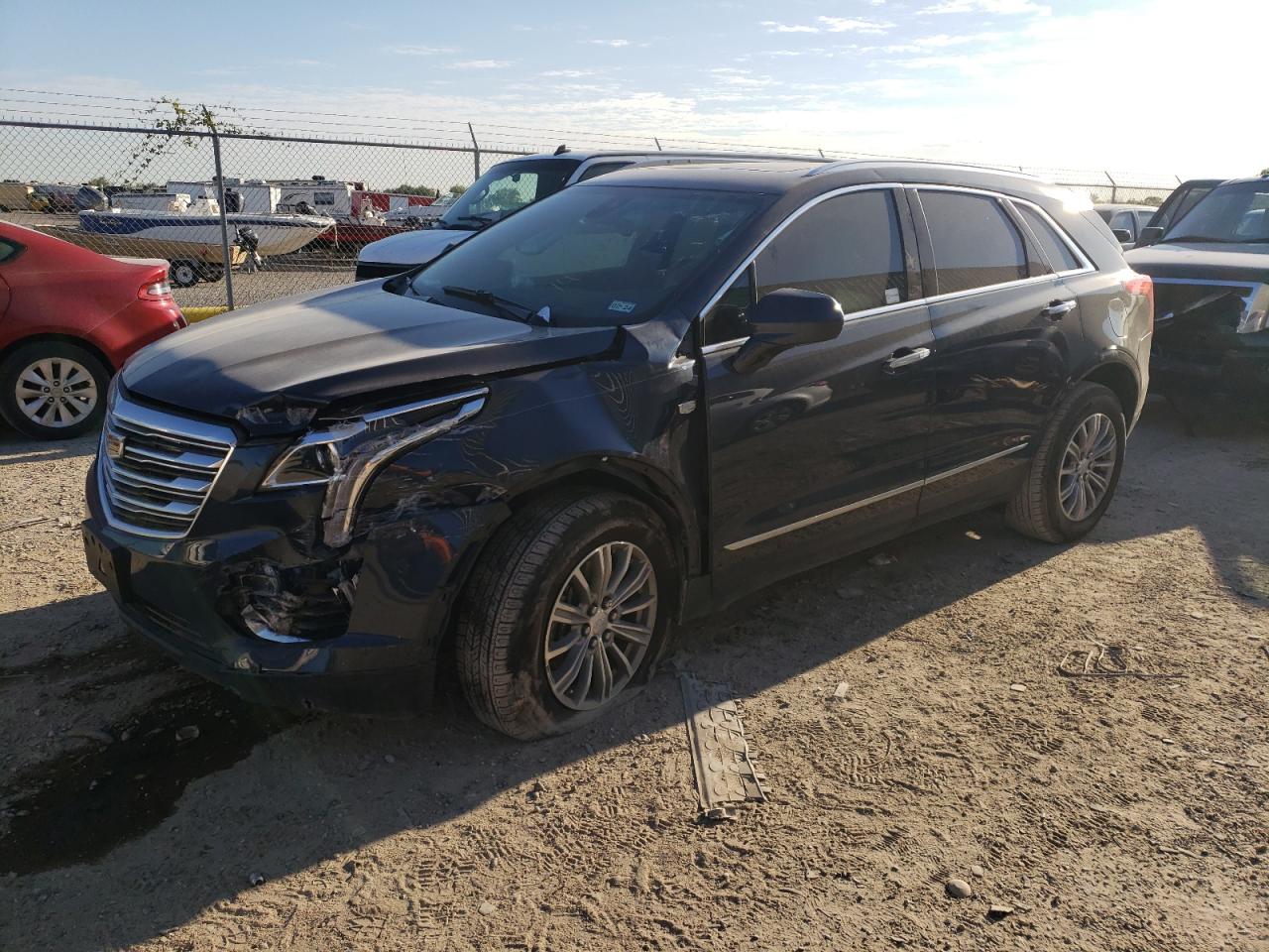 cadillac xt5 2019 1gykncrs2kz204890