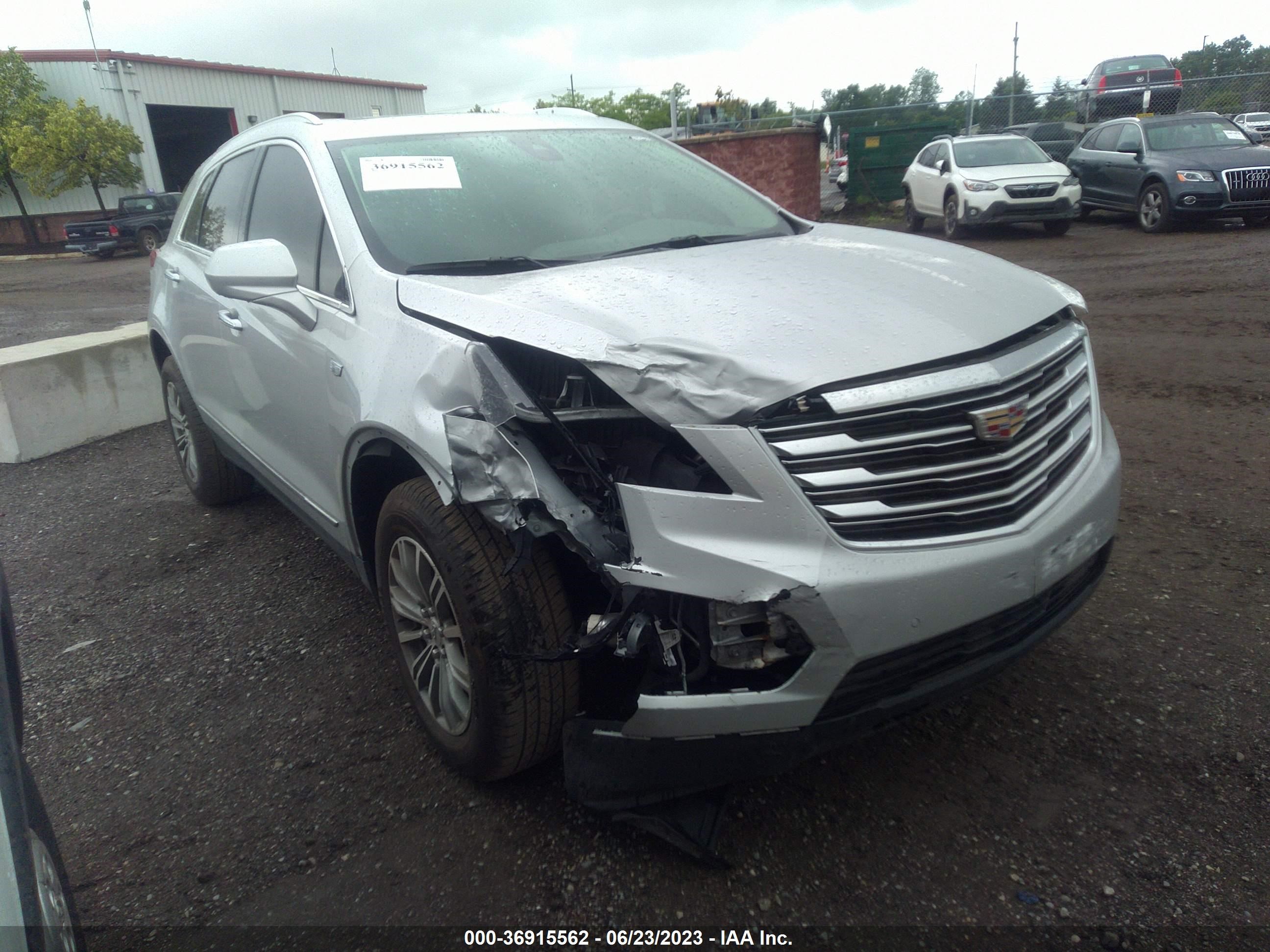 cadillac xt5 2018 1gykncrs7jz242663