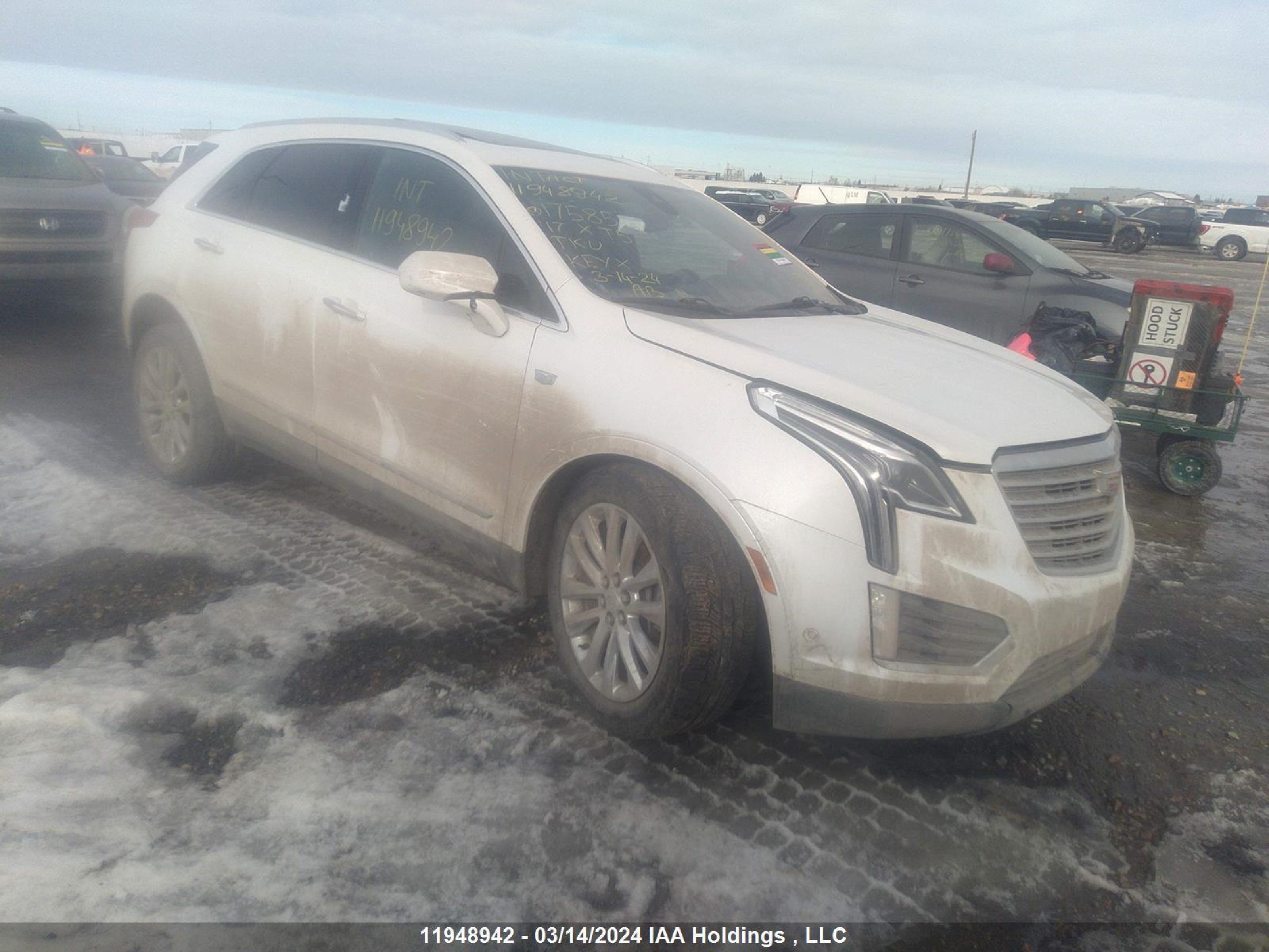 cadillac xt5 2017 1gyknfrs2hz175854