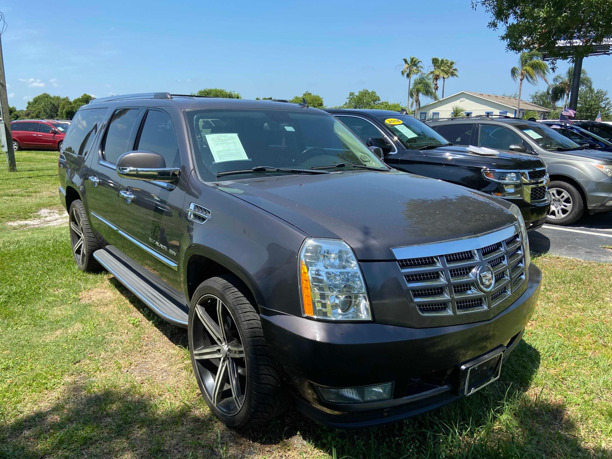 cadillac escalade e 2011 1gys3hef0br144667