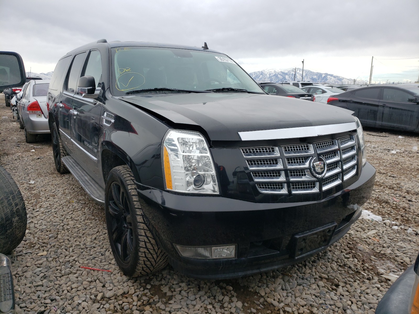 cadillac escalade e 2012 1gys4hef2cr180004