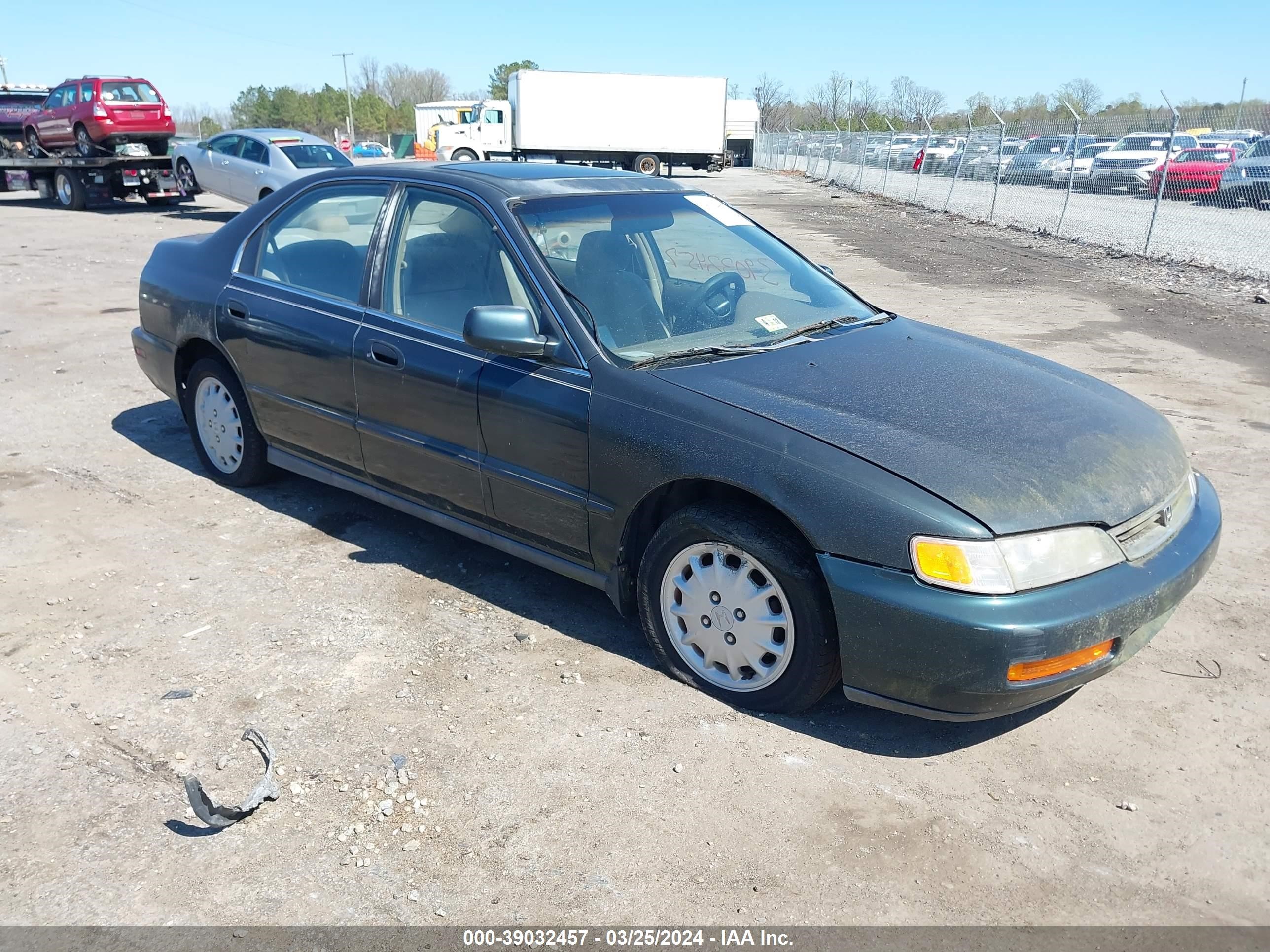 honda accord 1996 1hgcd5652ta028495