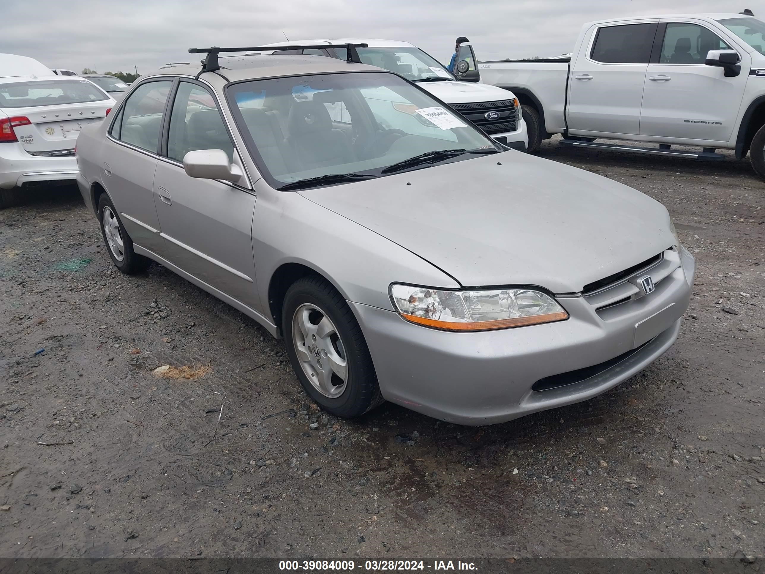 honda accord 1998 1hgcg5659wa267196