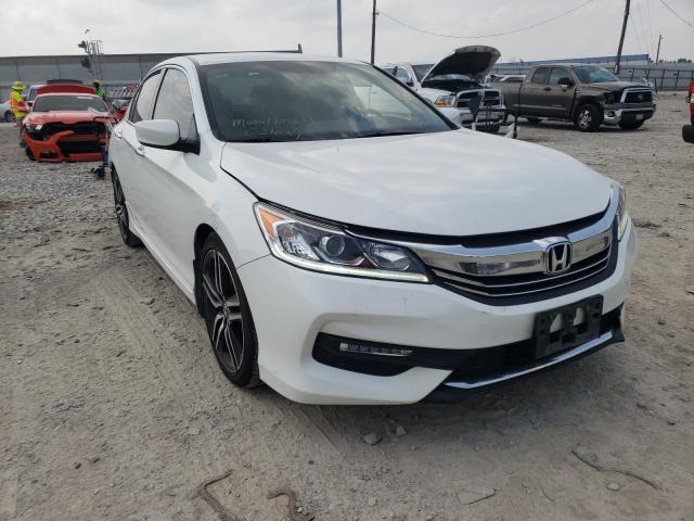 honda  2017 1hgcr2e52ha061635