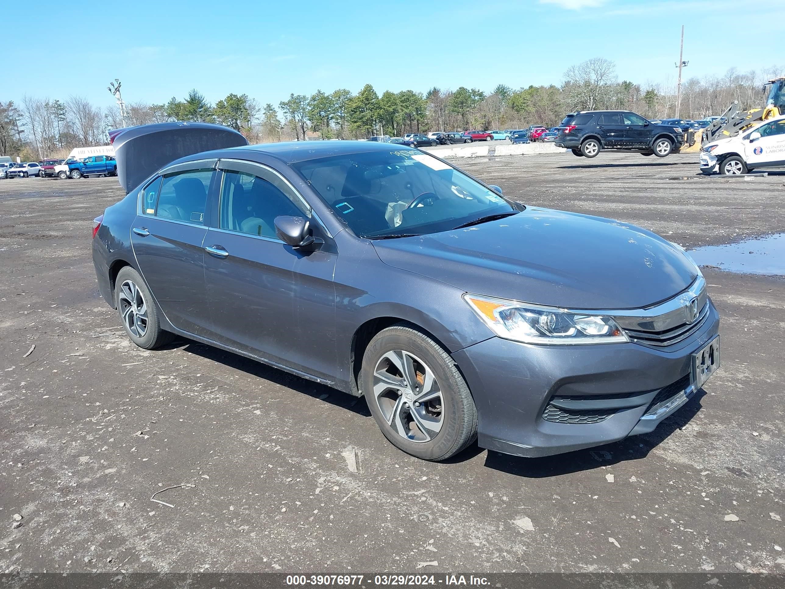 honda accord 2016 1hgcr2f32ga217703