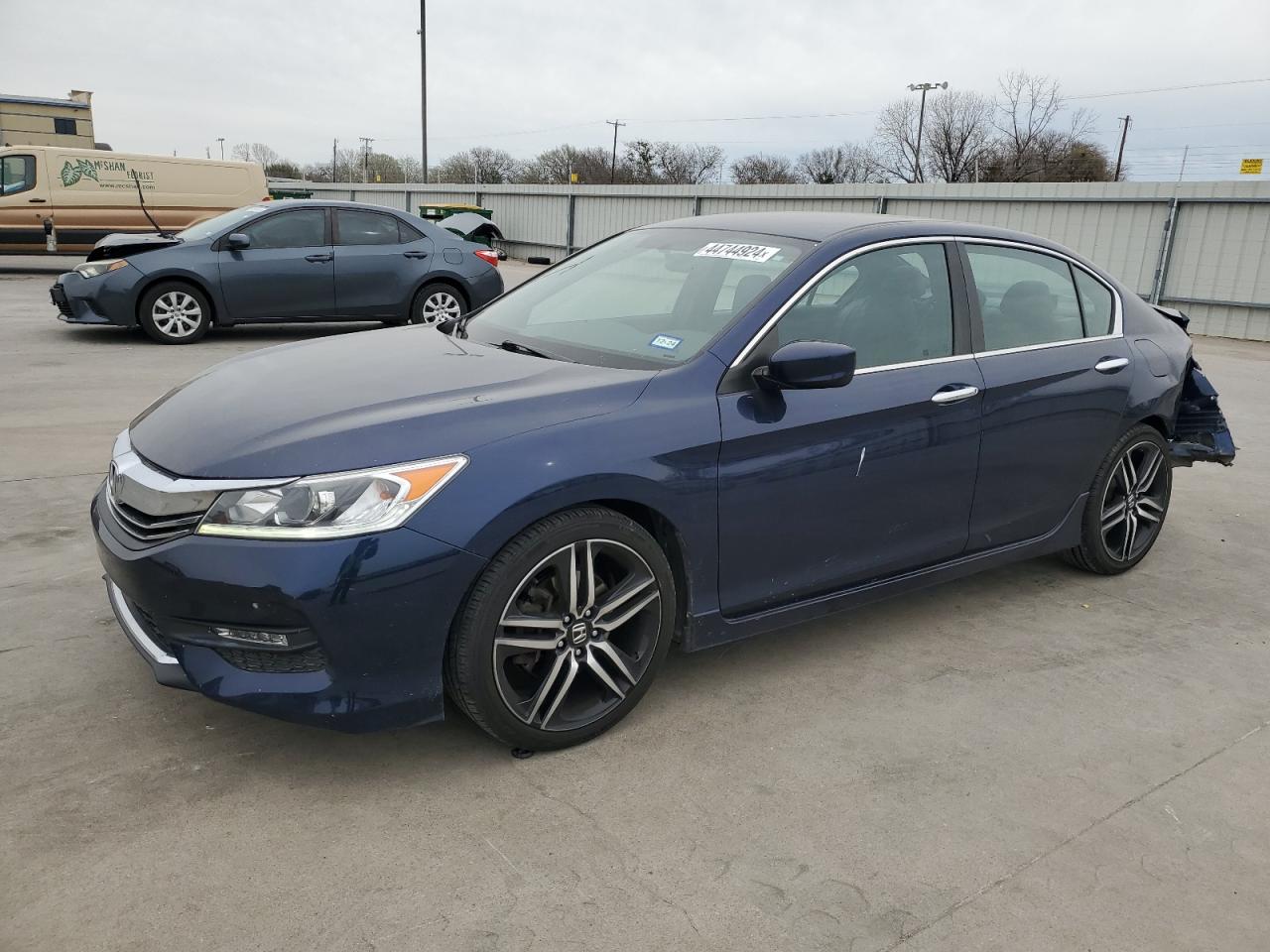 honda accord 2017 1hgcr2f56ha283299