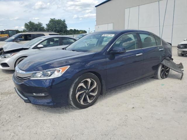 honda accord 2017 1hgcr2f82ha233669