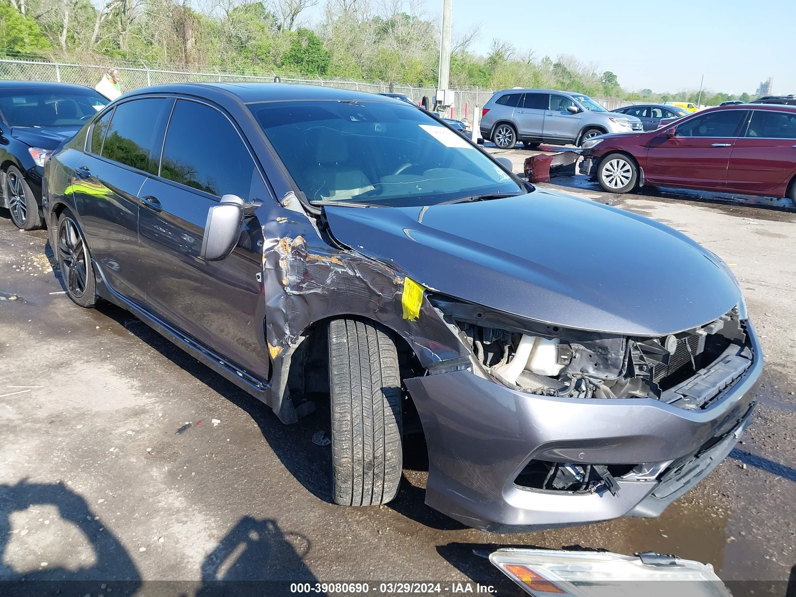 honda accord 2017 1hgcr3f94ha041605