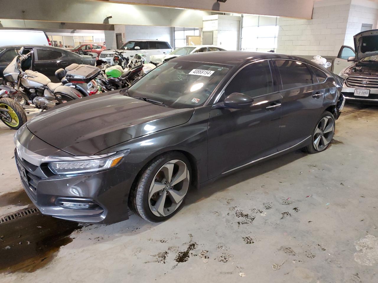 honda accord 2018 1hgcv1f9xja070001