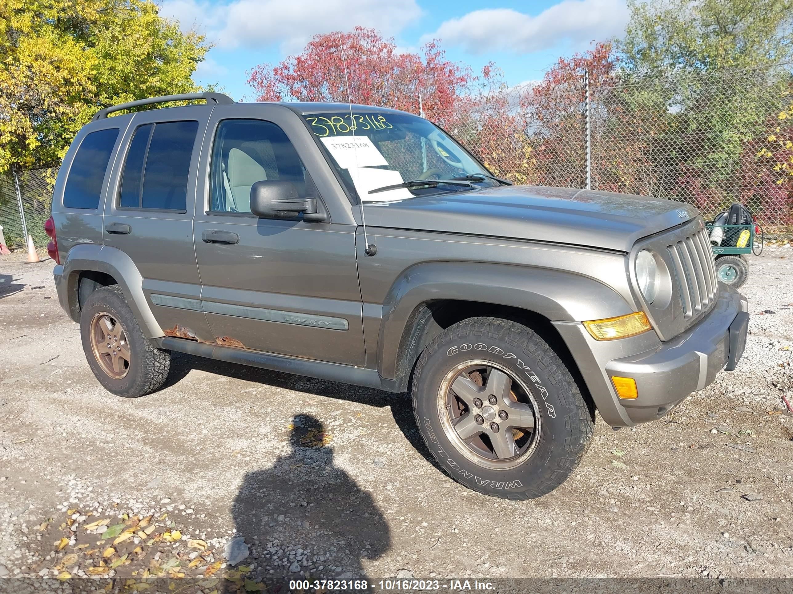 jeep liberty (north america) 2005 1j4gl38k85w684503