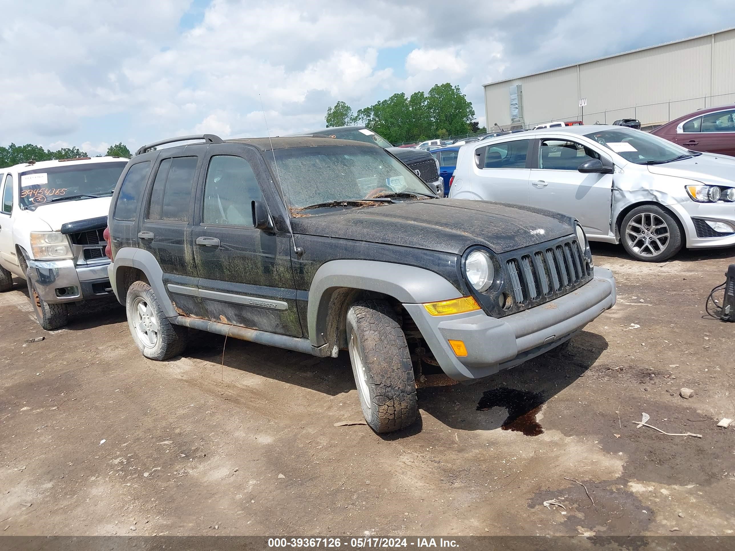 jeep liberty (north america) 2005 1j4gl48k05w574972