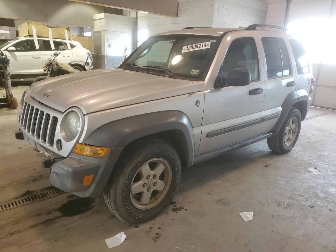 jeep liberty (north america) 2005 1j4gl48k35w632721