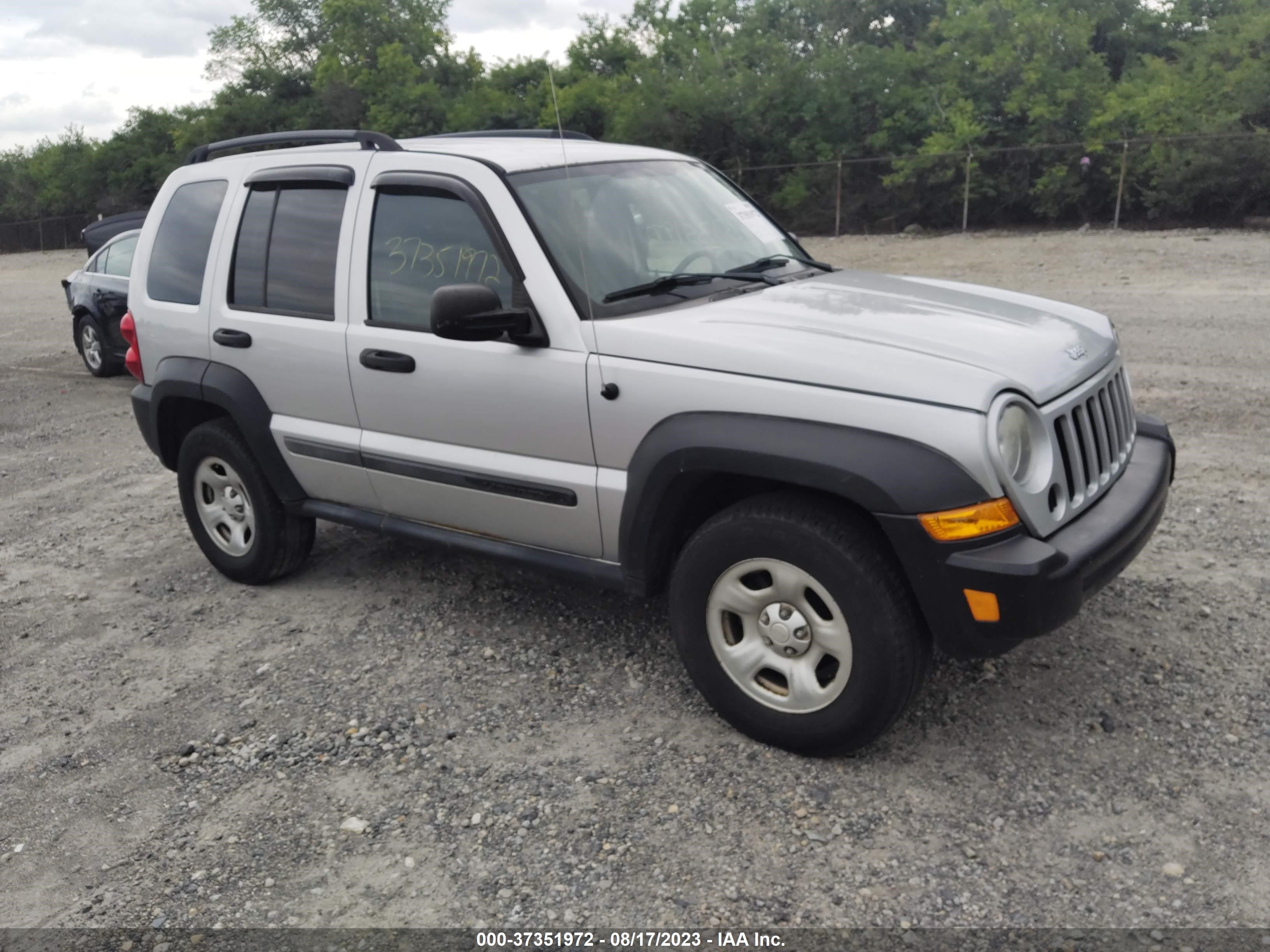 jeep liberty (north america) 2006 1j4gl48k56w206031