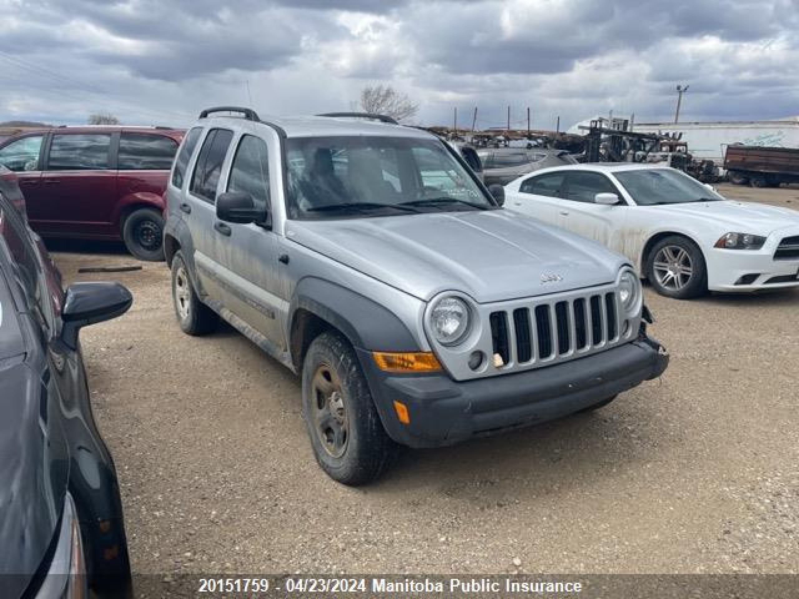 jeep liberty (north america) 2006 1j4gl48k76w281667