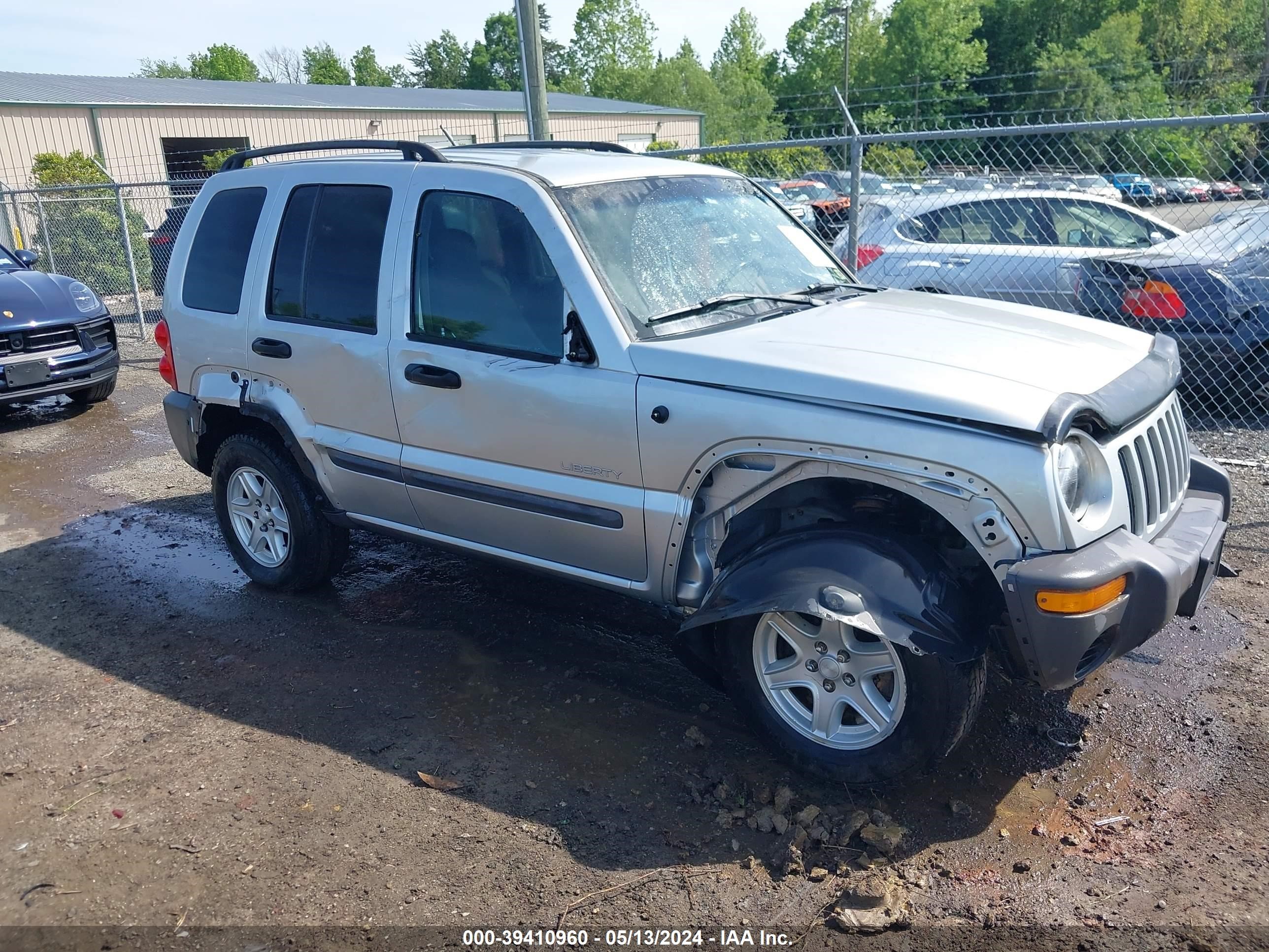 jeep liberty (north america) 2004 1j4gl48k84w145206