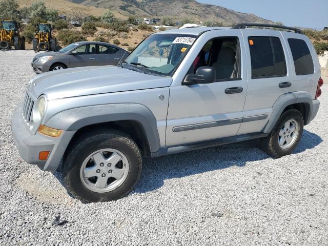 jeep liberty 2005 1j4gl48k85w711656