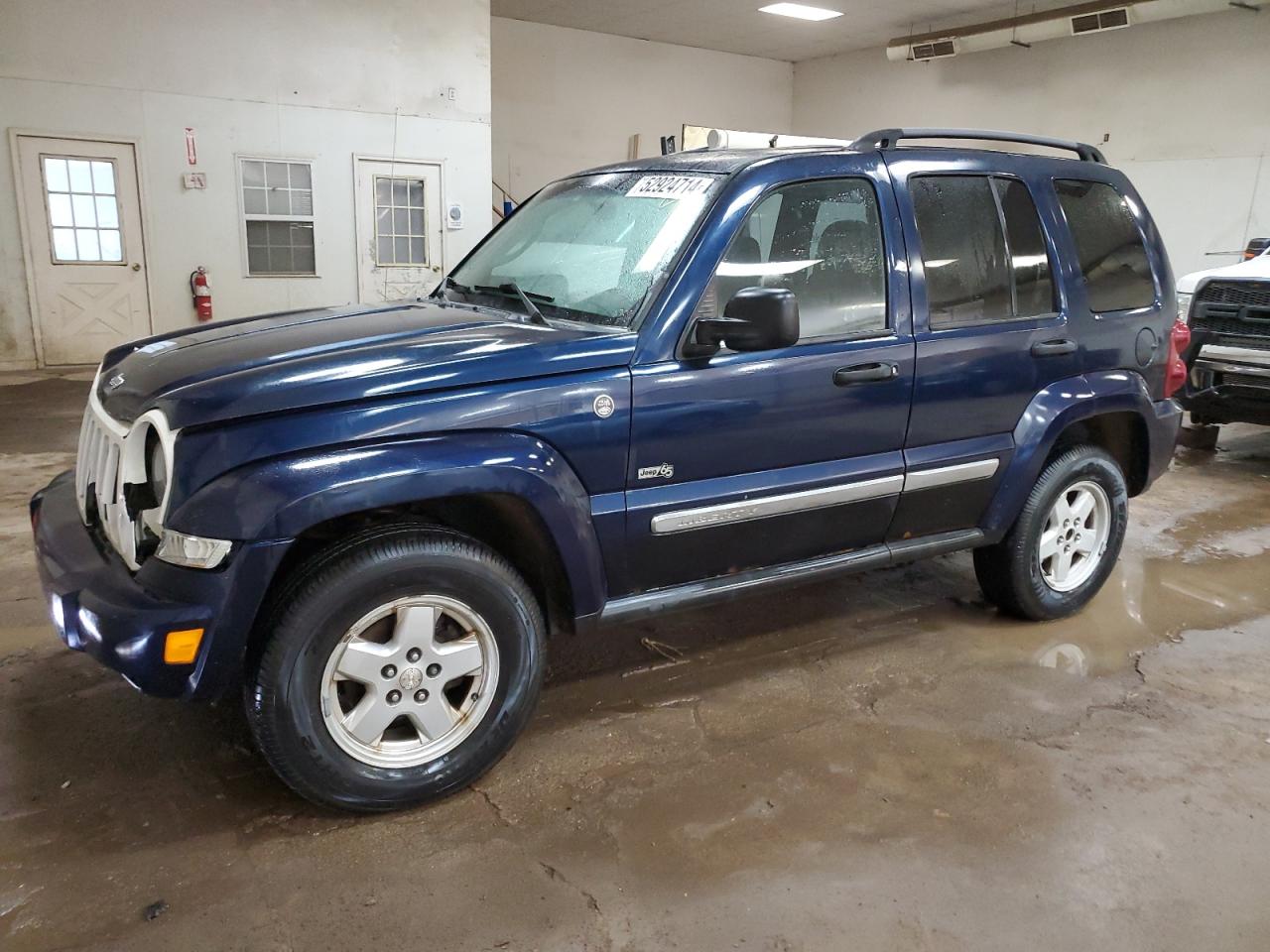 jeep liberty (north america) 2006 1j4gl48k96w249352