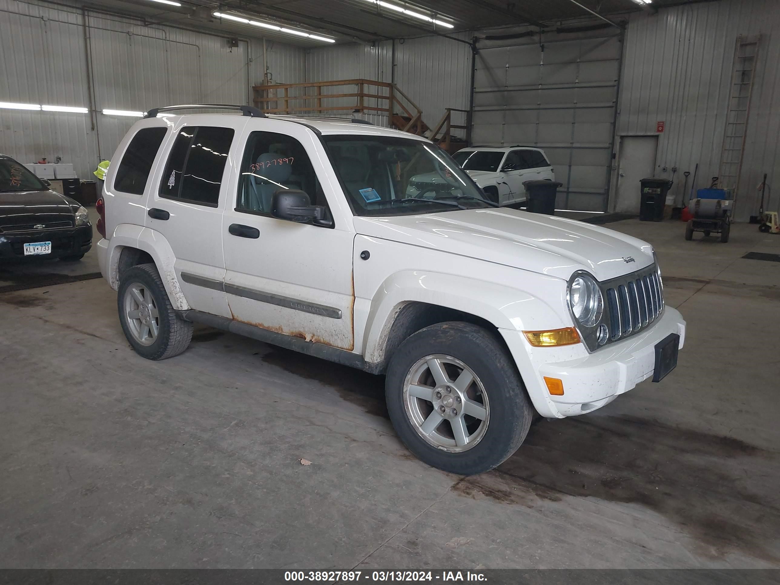 jeep liberty (north america) 2005 1j4gl48kx5w703672