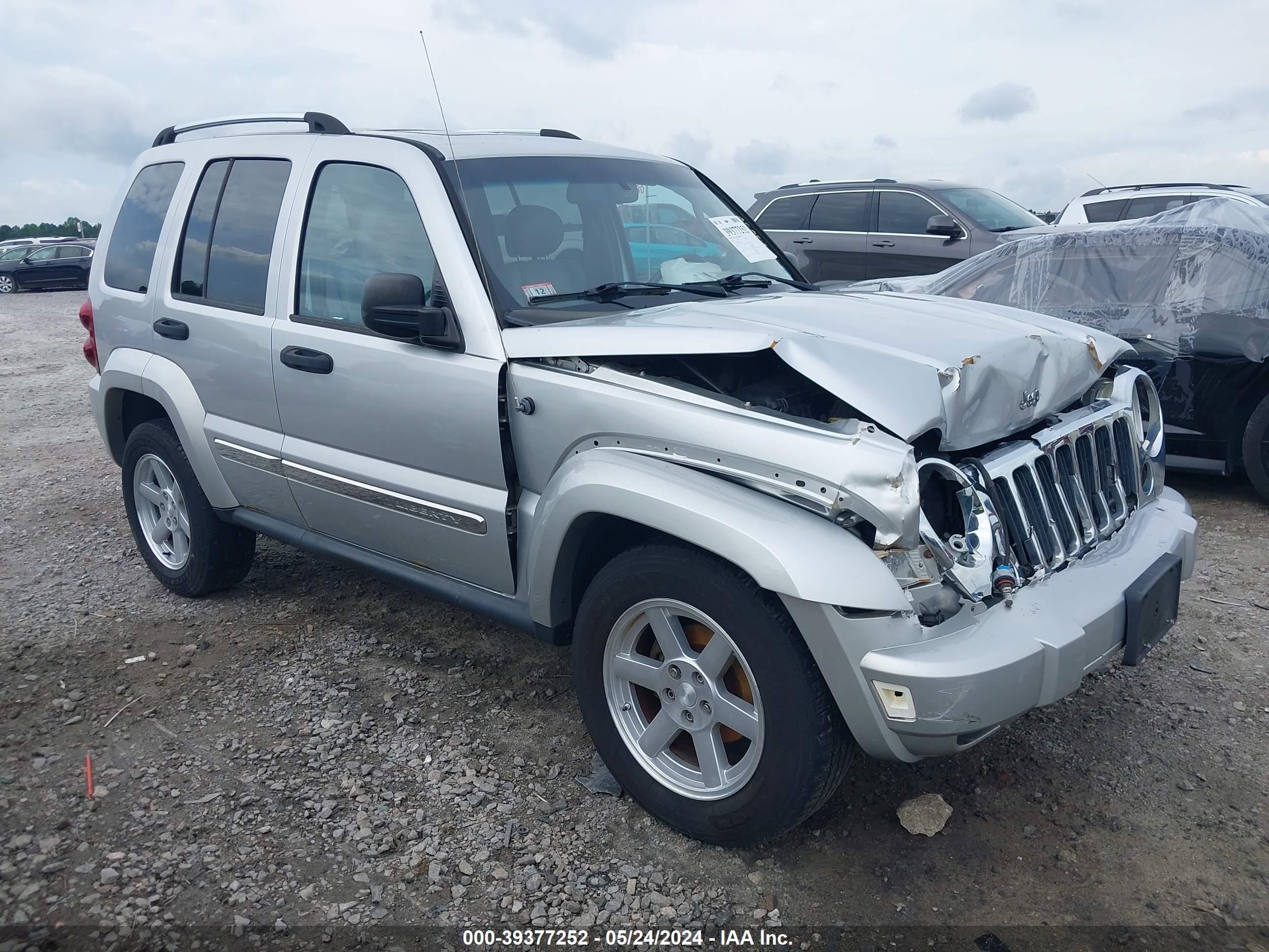 jeep liberty (north america) 2007 1j4gl58k17w519360