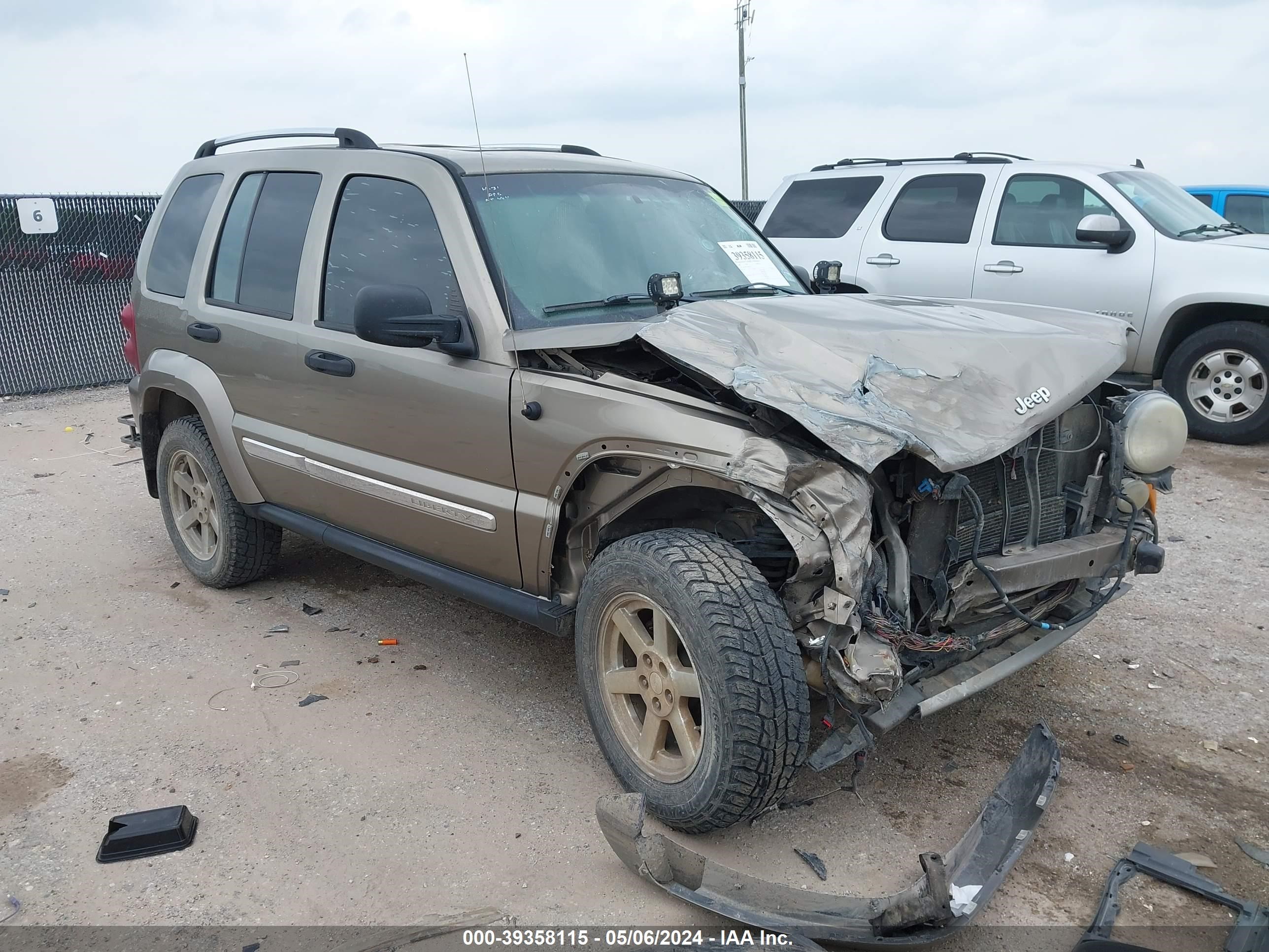 jeep liberty (north america) 2007 1j4gl58k57w506272