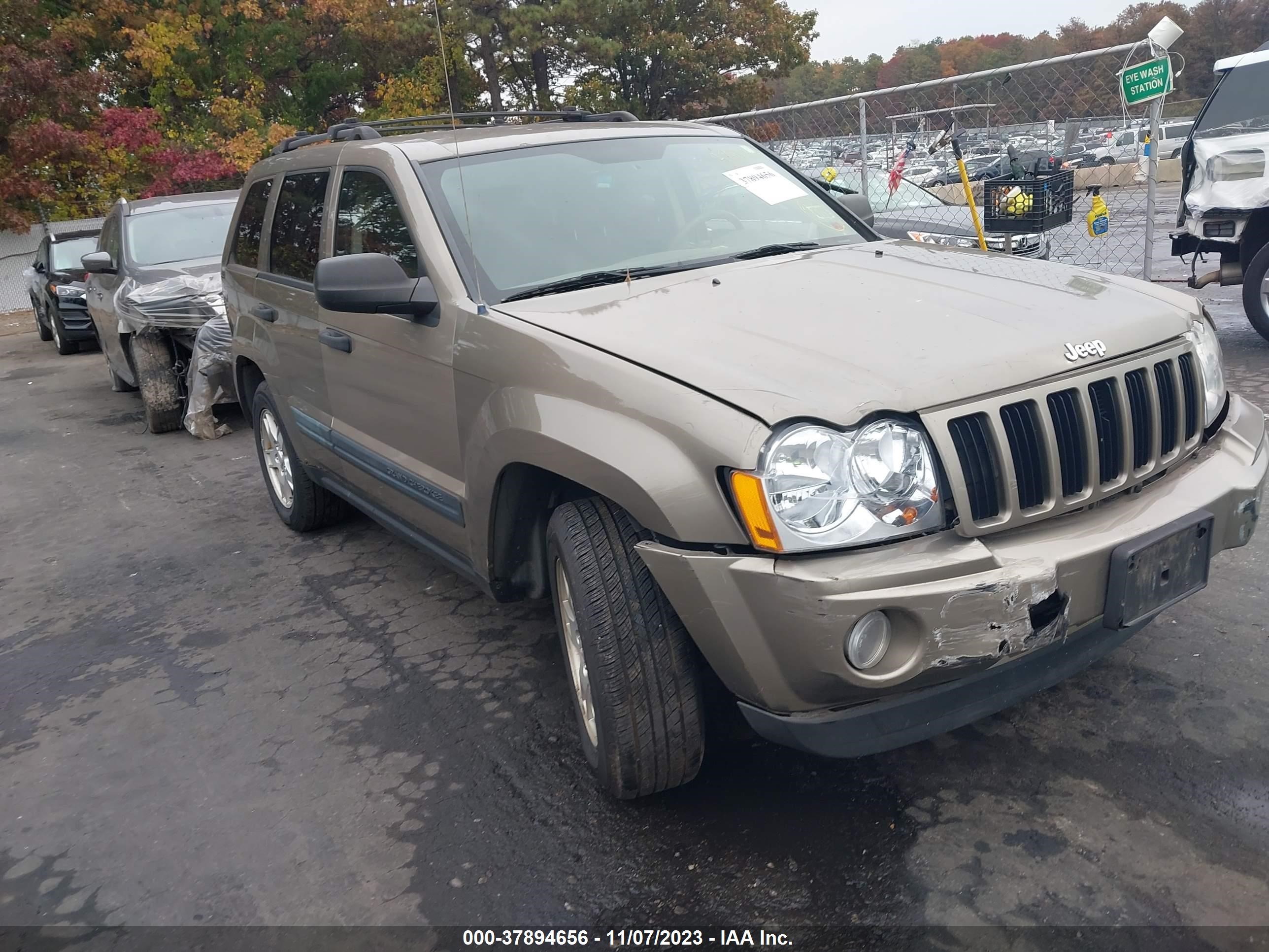 jeep grand cherokee 2005 1j4gr48k05c689362