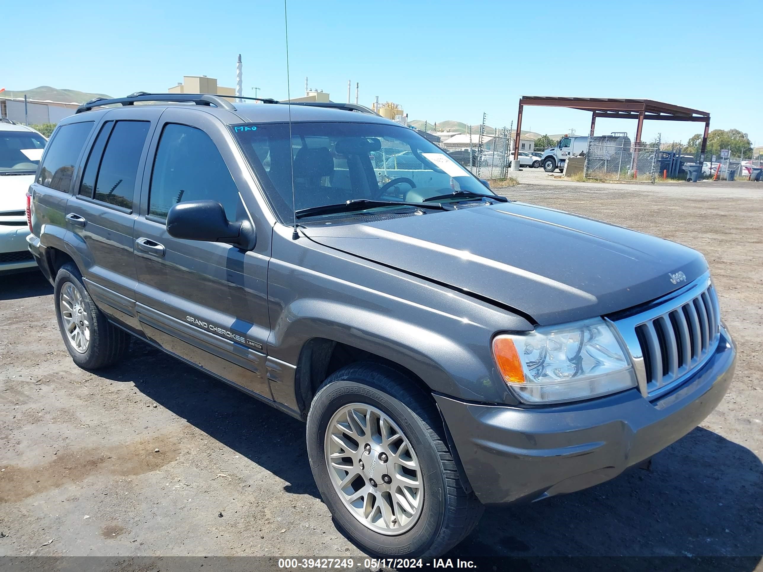 jeep grand cherokee 2004 1j4gw58n84c136563