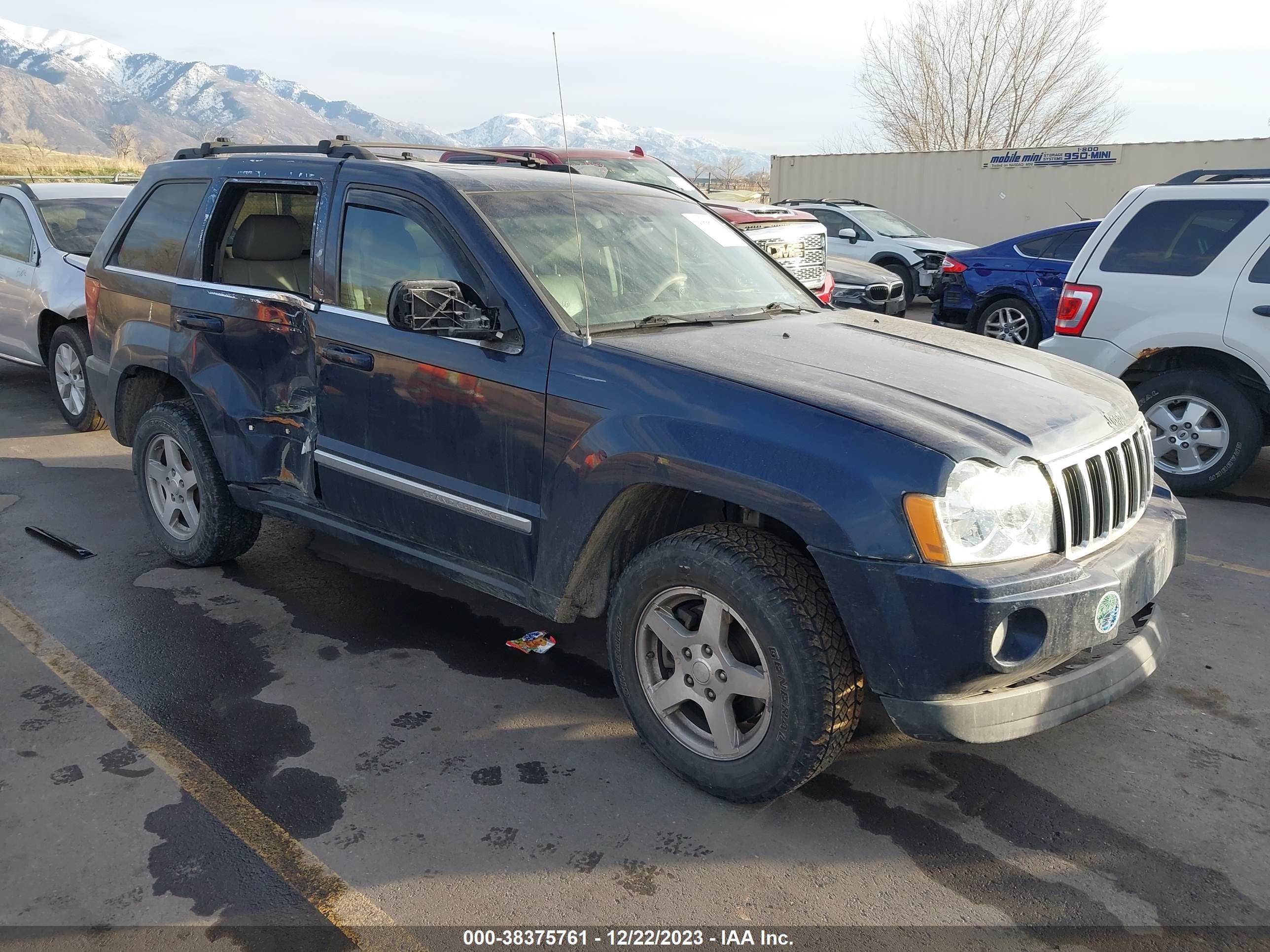 jeep grand cherokee 2005 1j4hr58n95c677702