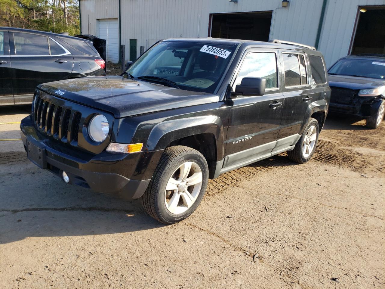 jeep liberty (patriot) 2011 1j4nf1gb1bd157477